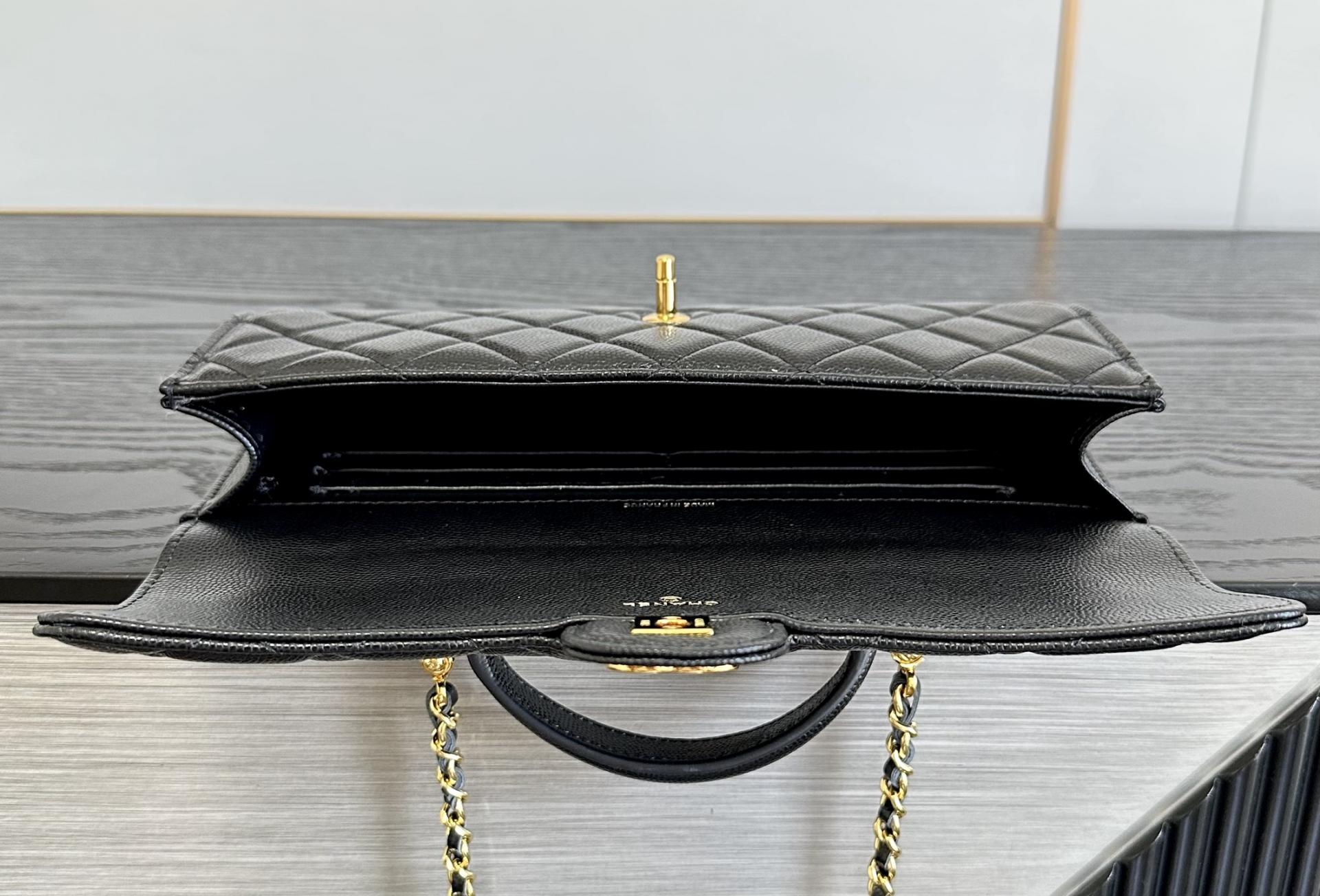 CHANEL 샤넬 26A 시리즈 탑핸들 체인 플랩 백 가방
