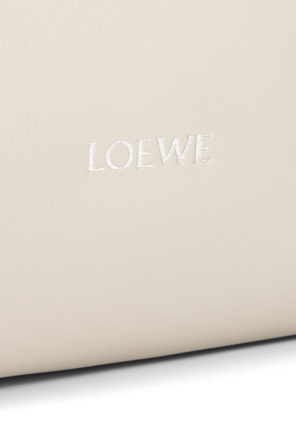 LOEWE 로에베 Flamenco 플라멩코 나파 카프스킨 숄더/클러치백 (미디엄) 가방 / 262386