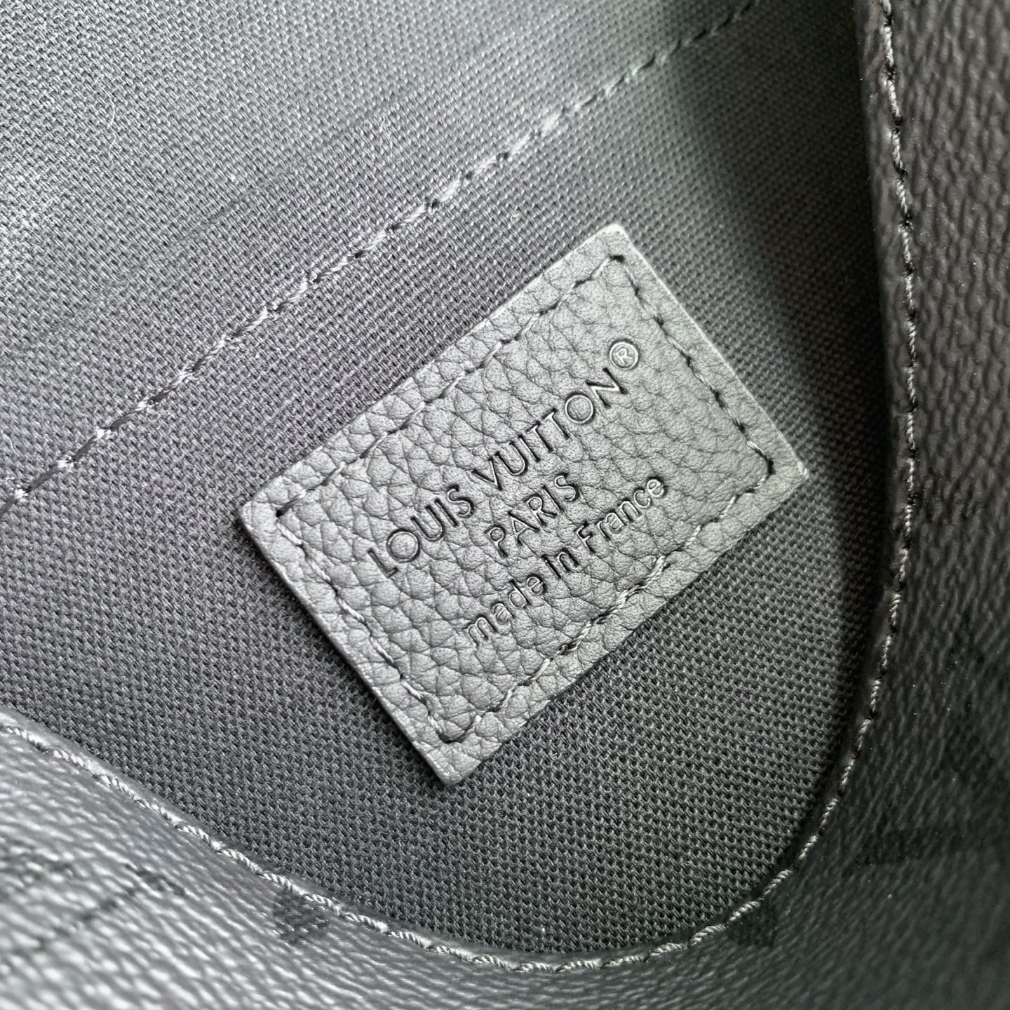 LOUIS VUITTON LV 루이비통 새첼 미니 크로스바디 백 (모노그램 미드나이트 캔버스) 가방