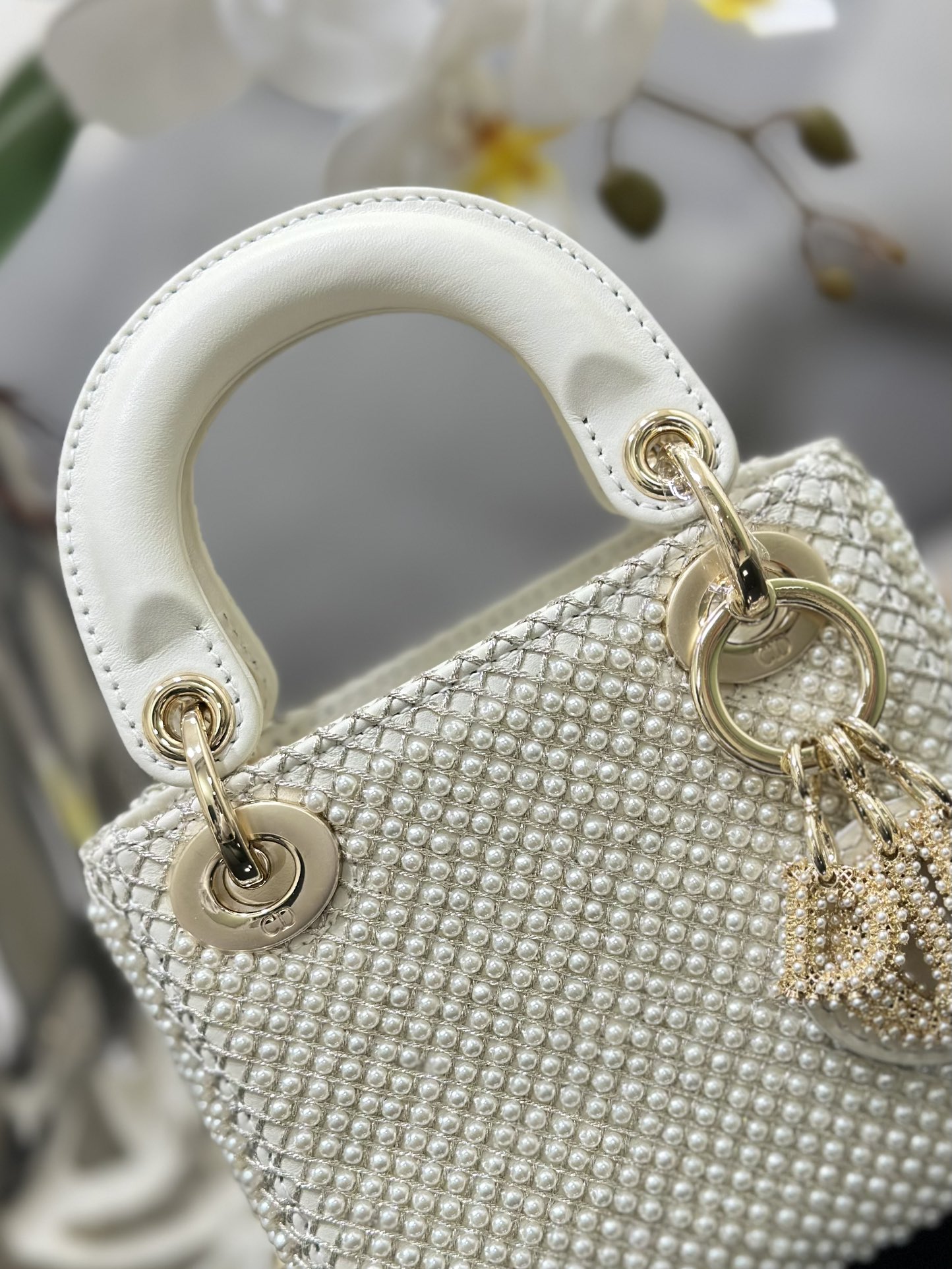 [Lady Dior] 디올 레이디 디올 마이크로 초미니 자수 진주 백 (밀크 화이트) 가방