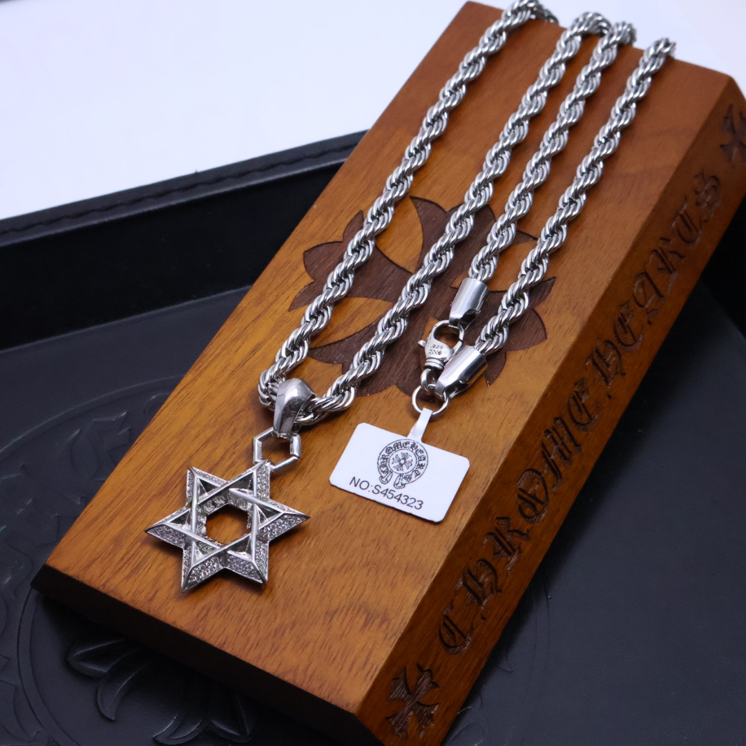 크롬하츠(CHROME HEARTS) 크로스 트위스트 체인 목걸이 악세사리