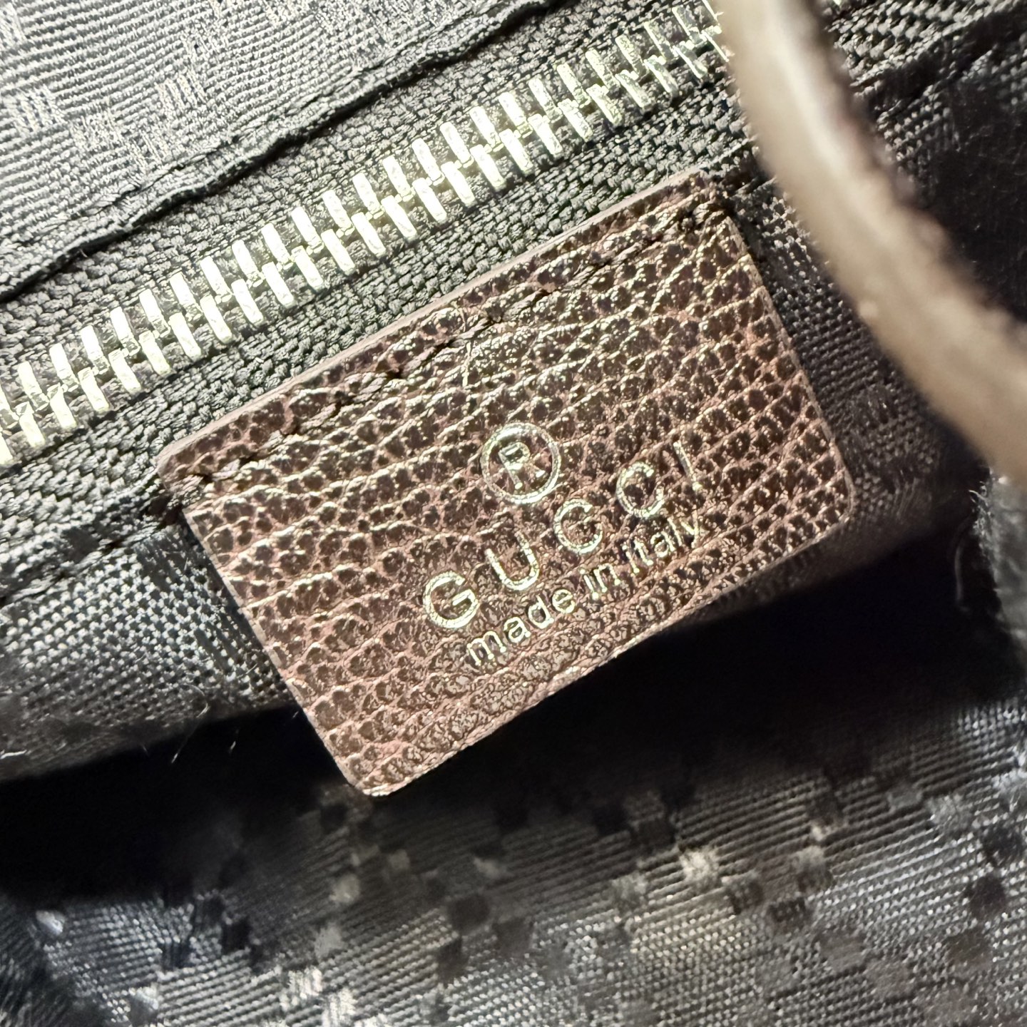 [Gucci] 구찌 (Generation) GG 캔버스 버킷백 (다크 브라운) 가방
