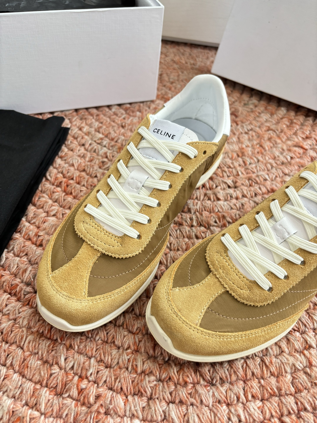 셀린느(CELINE) 레이서 트레이너 스니커즈 신발
