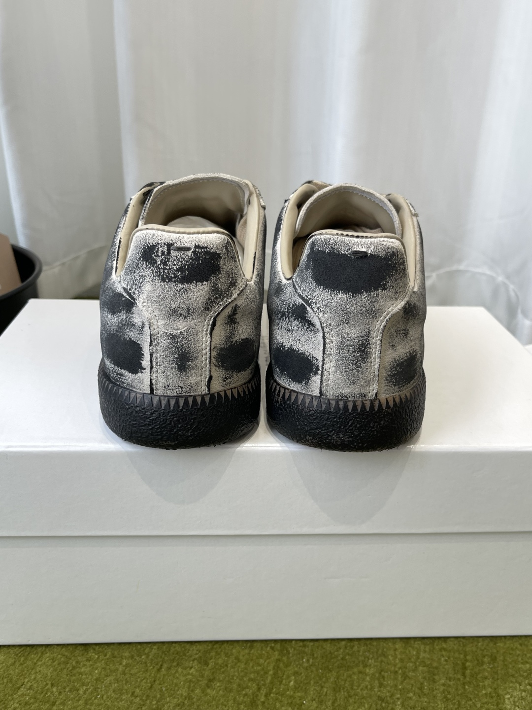 메종 마르지엘라(Maison Margiela) 페인트 스플래터 독일군 스니커즈 신발