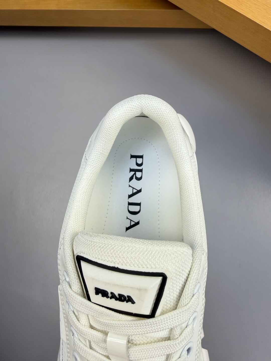 [Prada] 프라다 프리미엄 캐주얼 스니커즈 신발