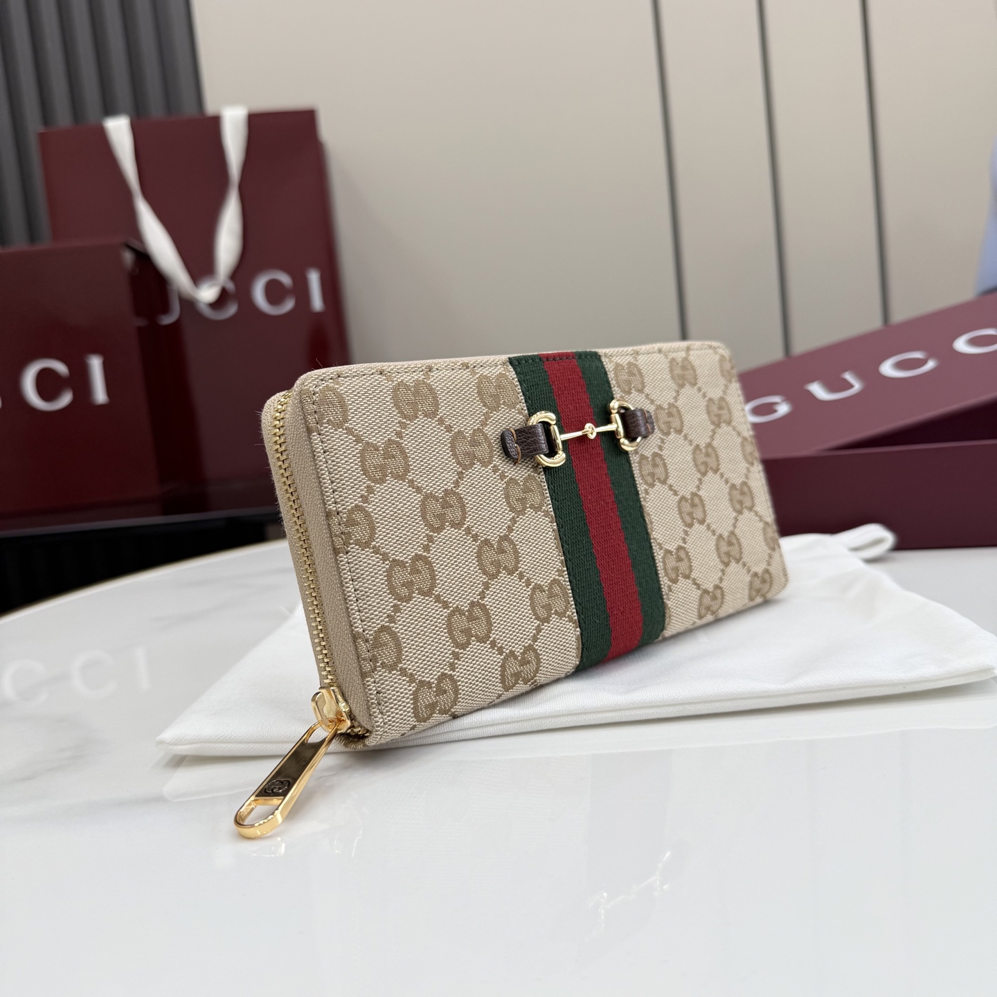 [Gucci] 구찌 Generation GG 캔버스 홀스빗 웹 장지갑