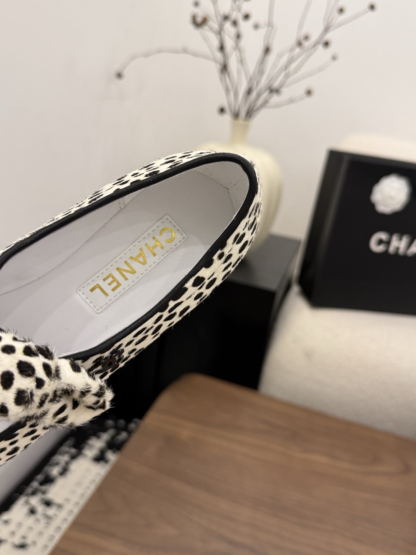 샤넬(CHANEL) 호피 메리제인 플랫슈즈 신발