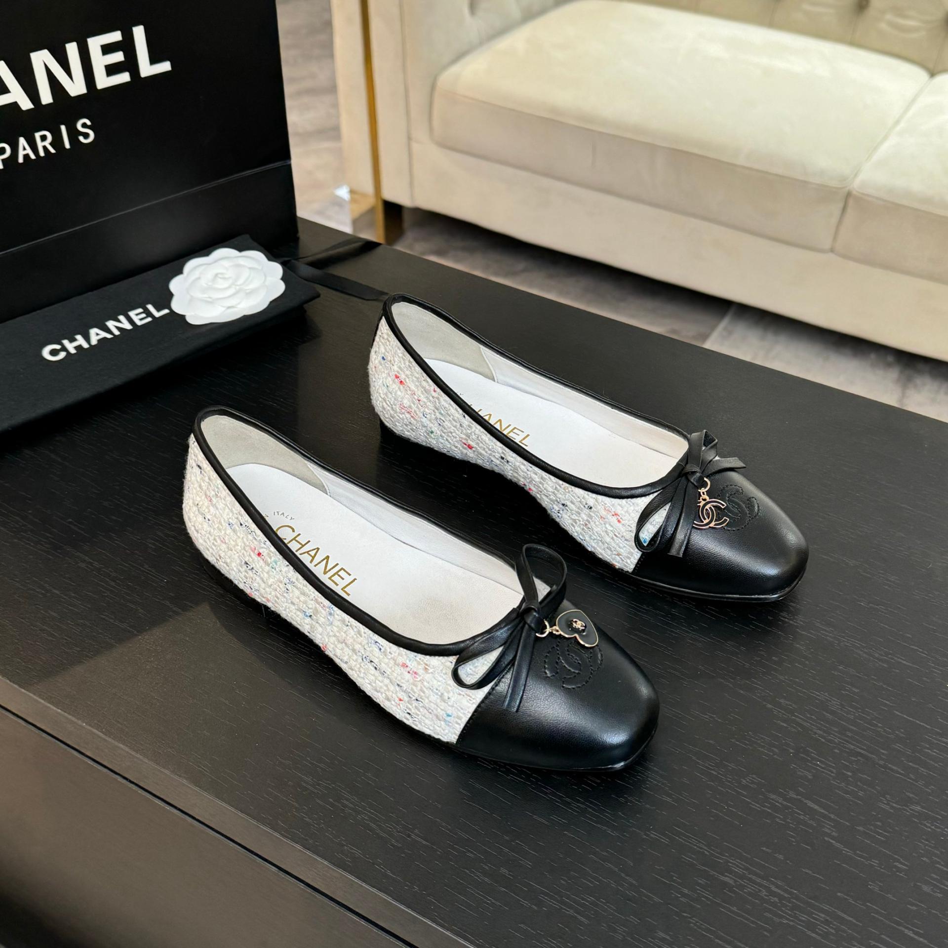 샤넬(CHANEL) 트위드 리본 플랫슈즈 신발