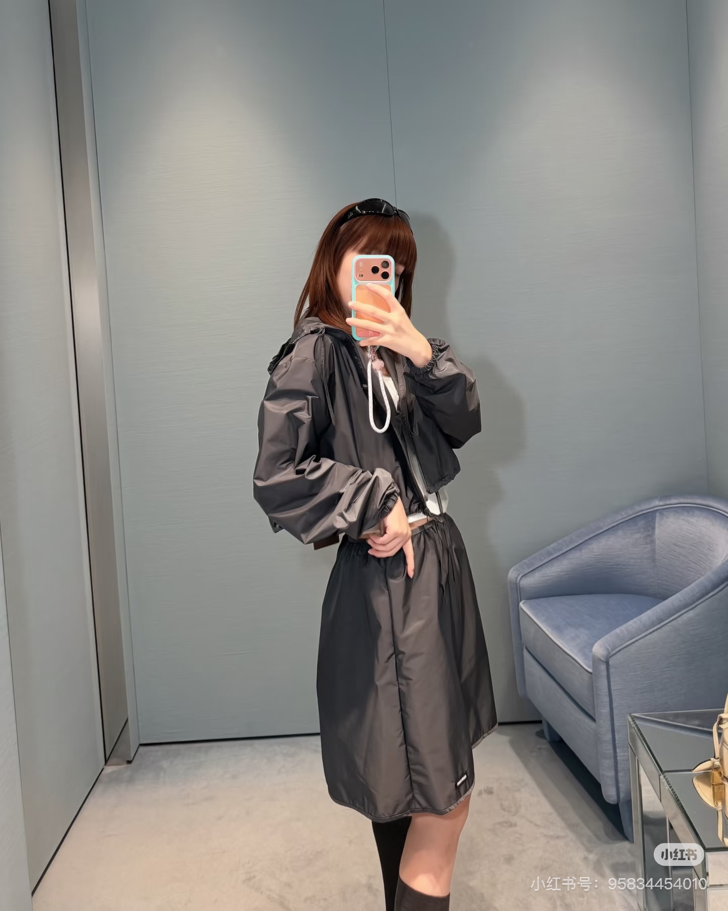 미우미우(MIU MIU) 후드 드로스트링 크롭 윈드브레이커 재킷 의류