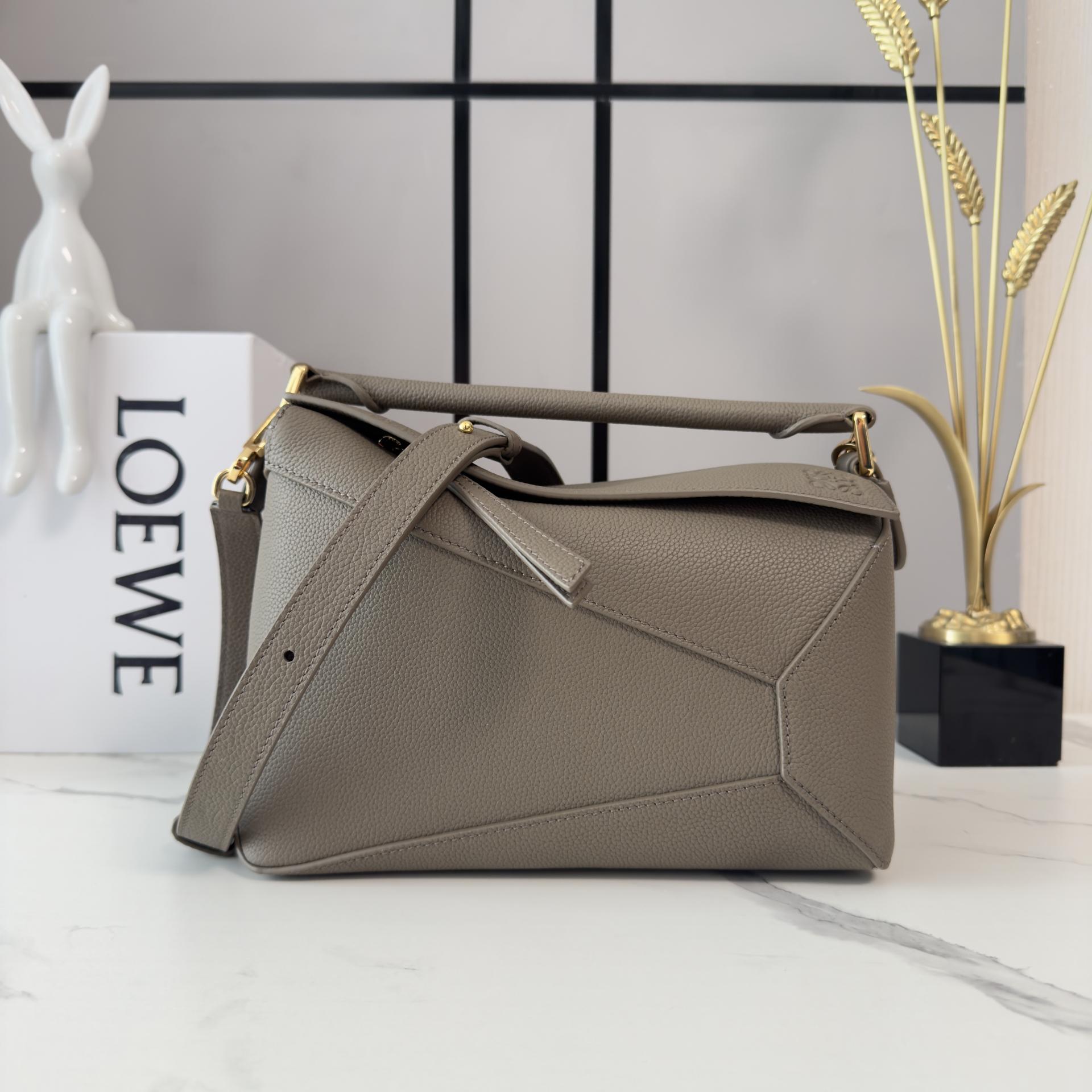 Loewe Puzzle Edge 로에베 퍼즐 스몰 백 가방