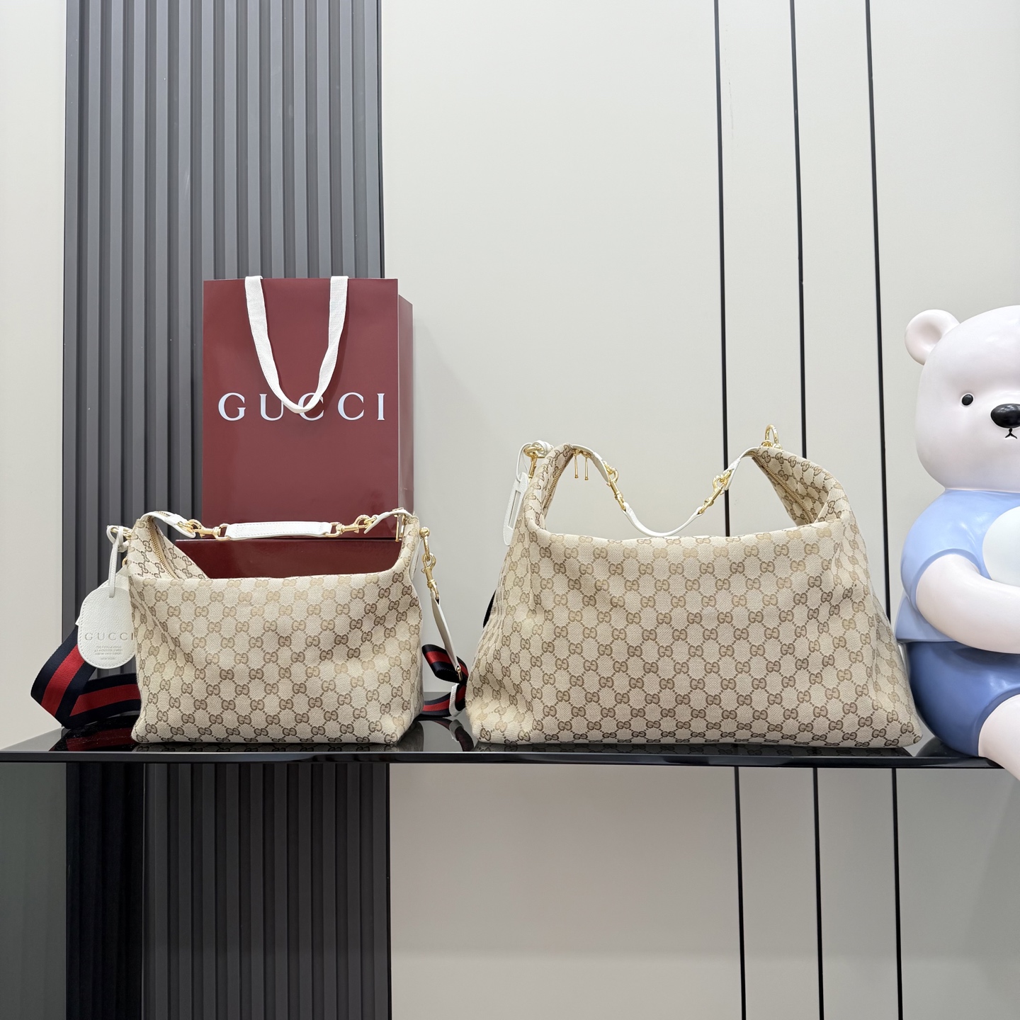 GUCCI 구찌 Gucci NY 컬렉션 브레라(Brera) 캔버스 토트백 - 샌드/화이트 가방