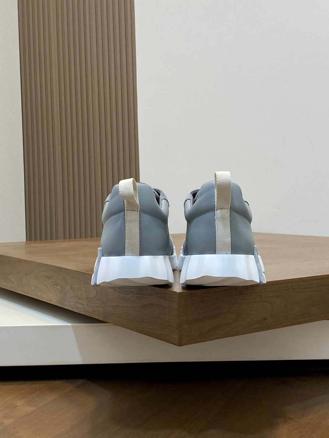 [Hermes] 에르메스 바운싱(Bouncing) 프리미엄 카프스킨 & 고트스킨 스니커즈 신발