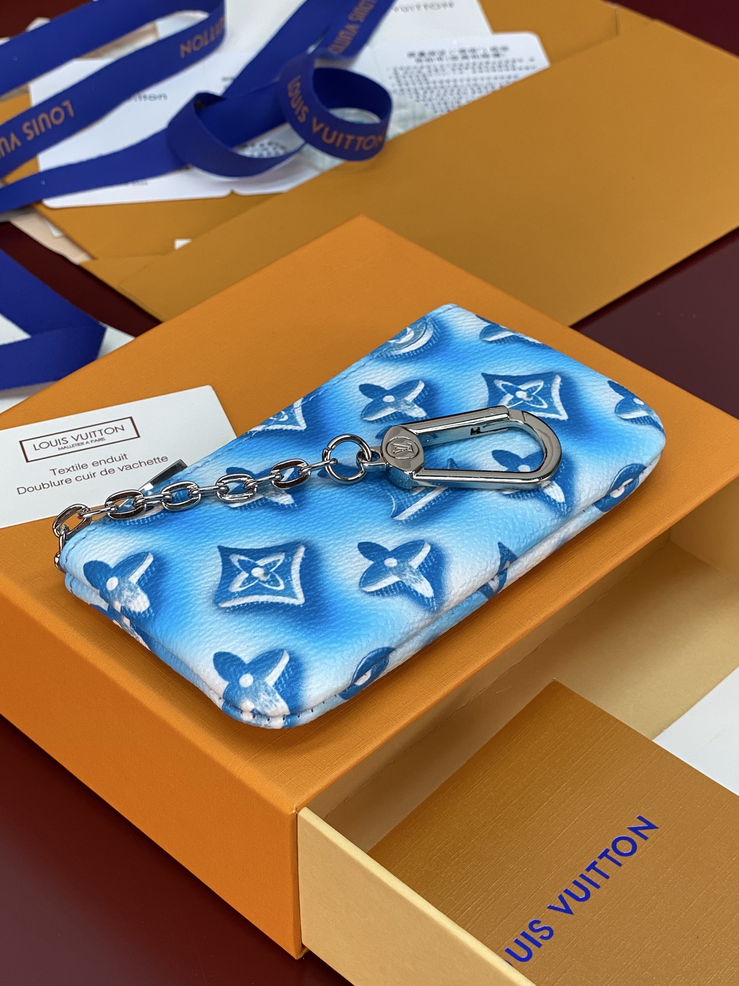 [Louis Vuitton] LV 루이비통 모노그램 자카드 로미 키 파우치 (코튼 블루) 지갑