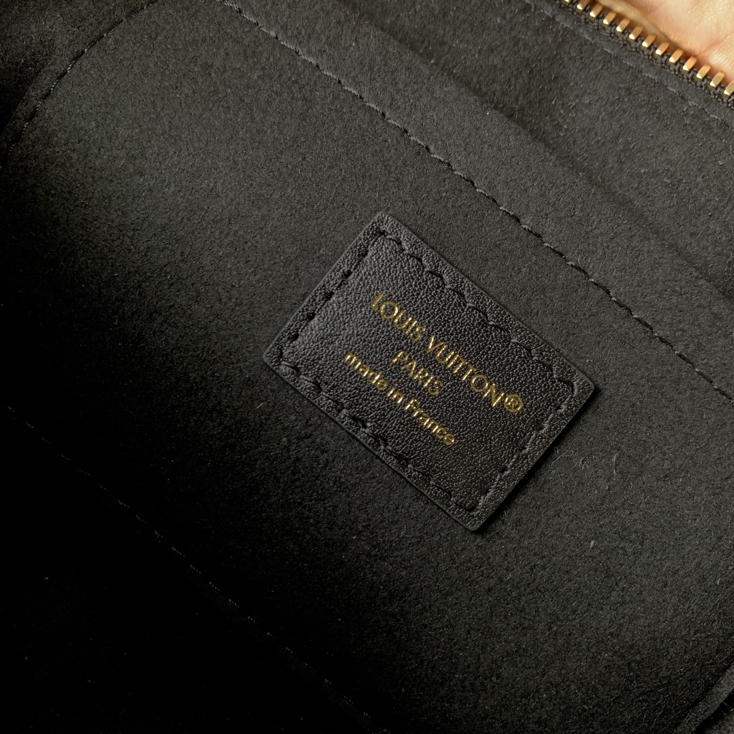 Louis Vuitton Squire East-West LV 루이비통 숄더백 가방