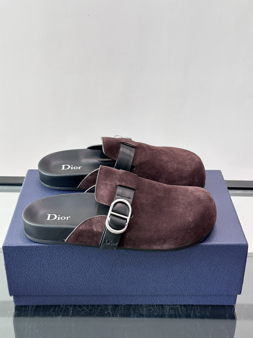[Dior] 디올 아쿠아(Aqua) 스웨이드 뮬 / 슬라이드 슬리퍼 신발