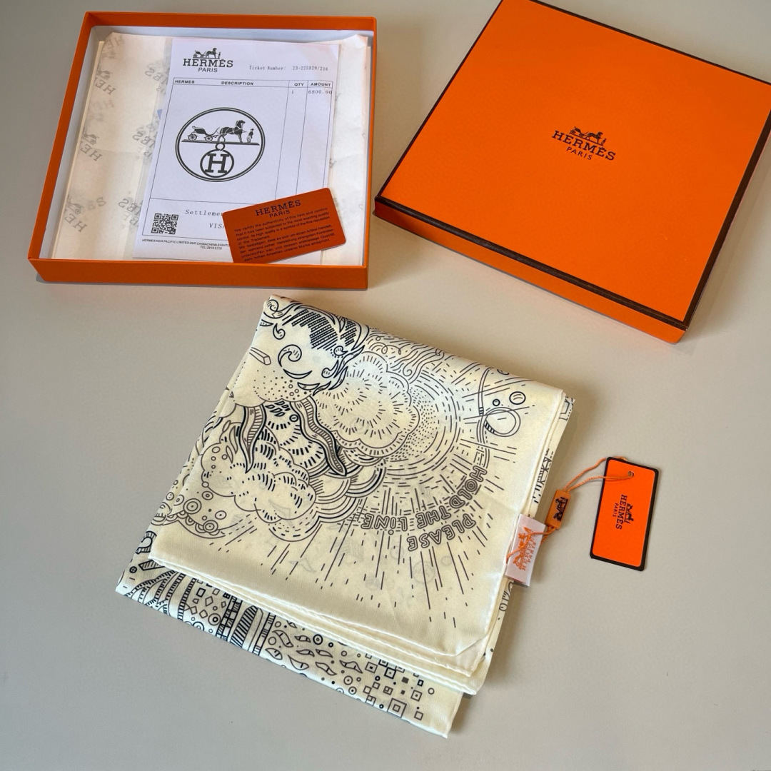에르메스(HERMES) 온 더 라인 실크 목도리 스카프