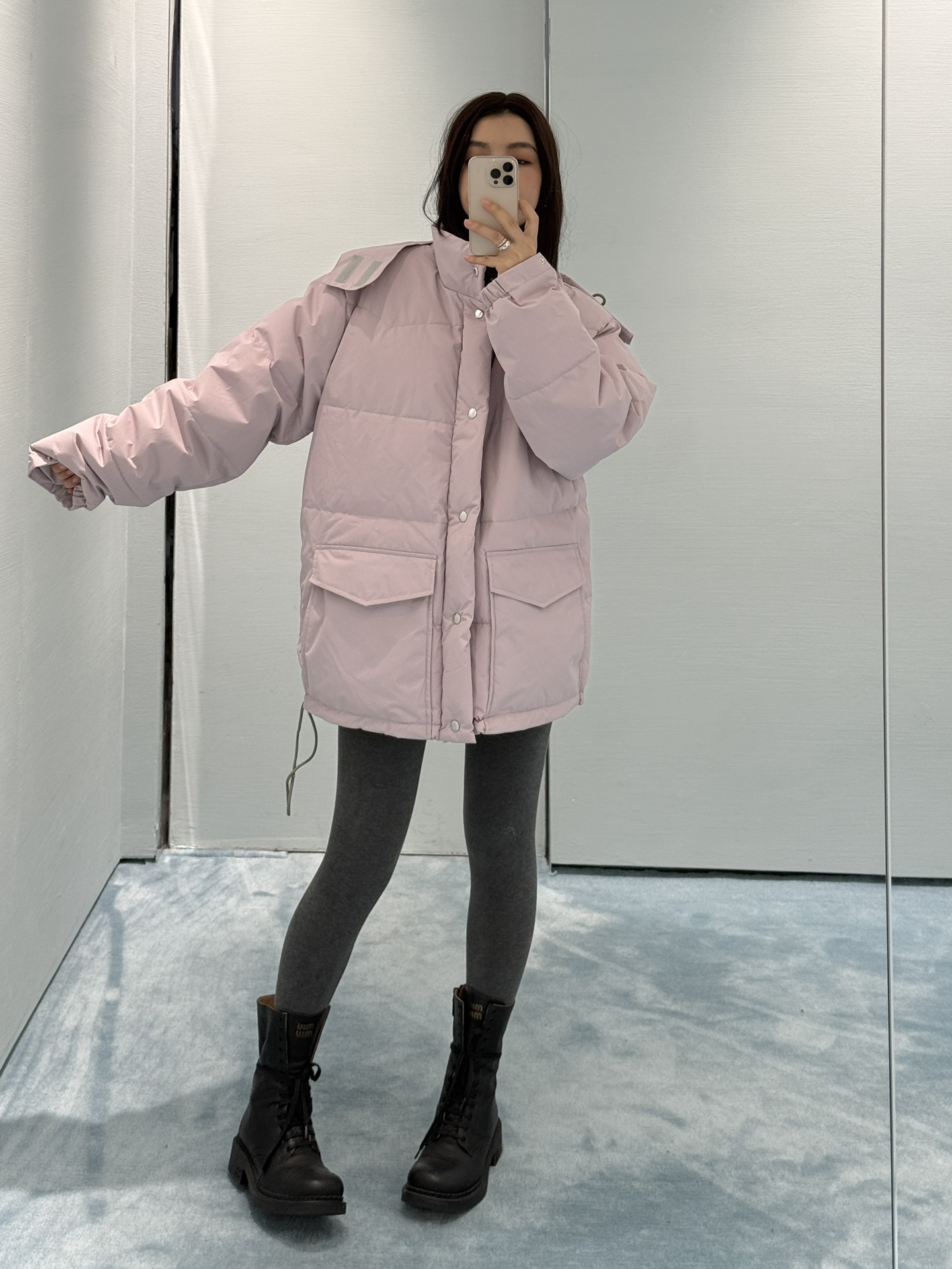 프라다(PRADA) 리나일론 탈부착 후드 구스 다운 패딩 재킷 상의 의류
