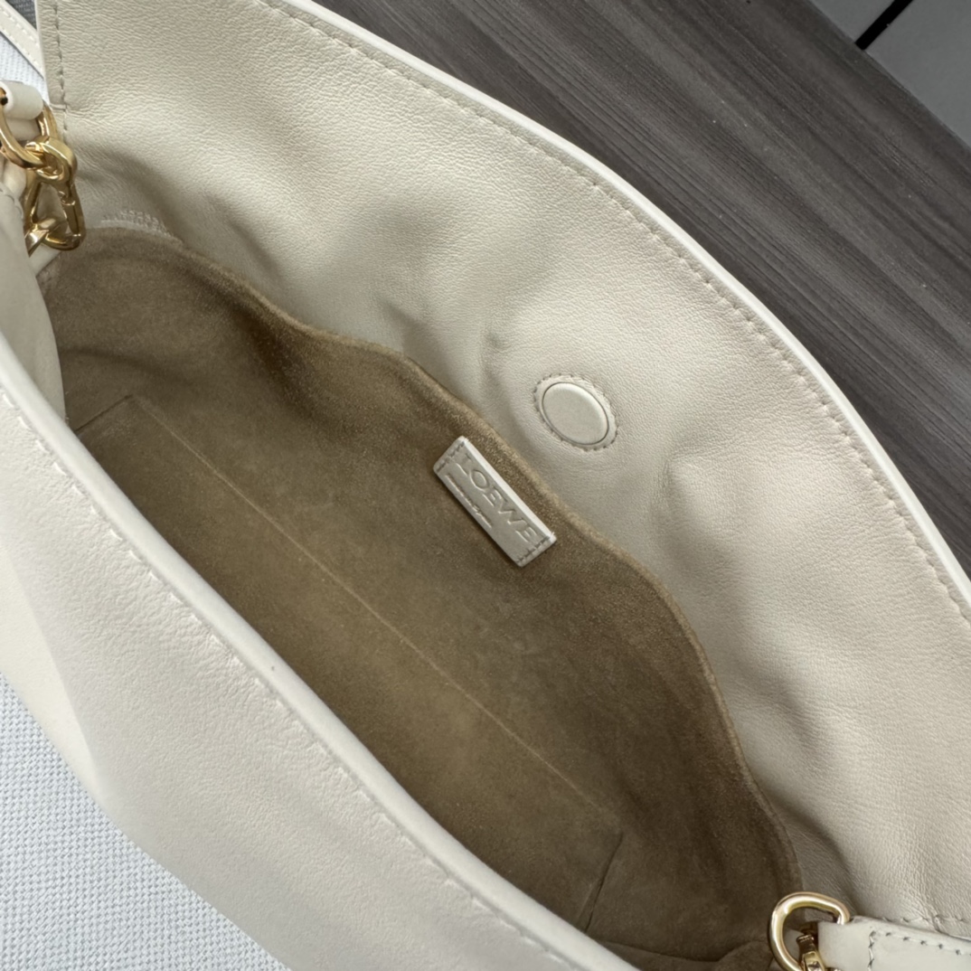 LOEWE 로에베 Flamenco 플라멩코 퍼스 나파 카프스킨 파우치 숄더백 가방
