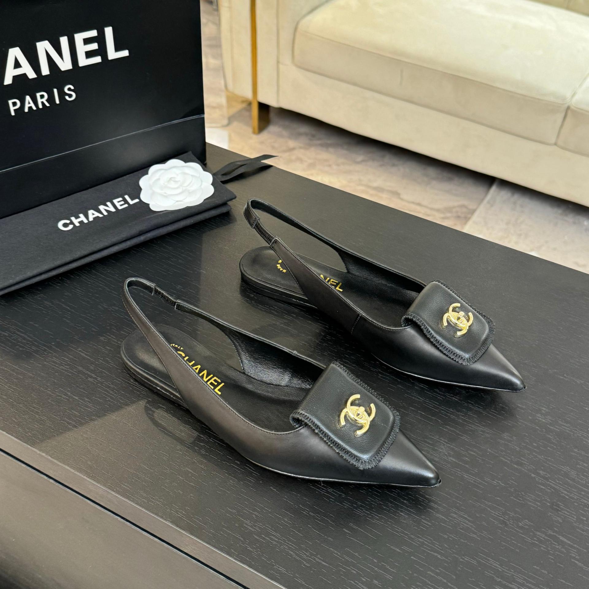 샤넬(CHANEL) 포인티드 슬링백 샌들 신발