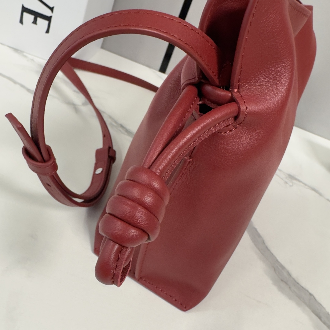 LOEWE 로에베 Flamenco 플라멩코 퍼스 나파 카프스킨 파우치 숄더백 가방