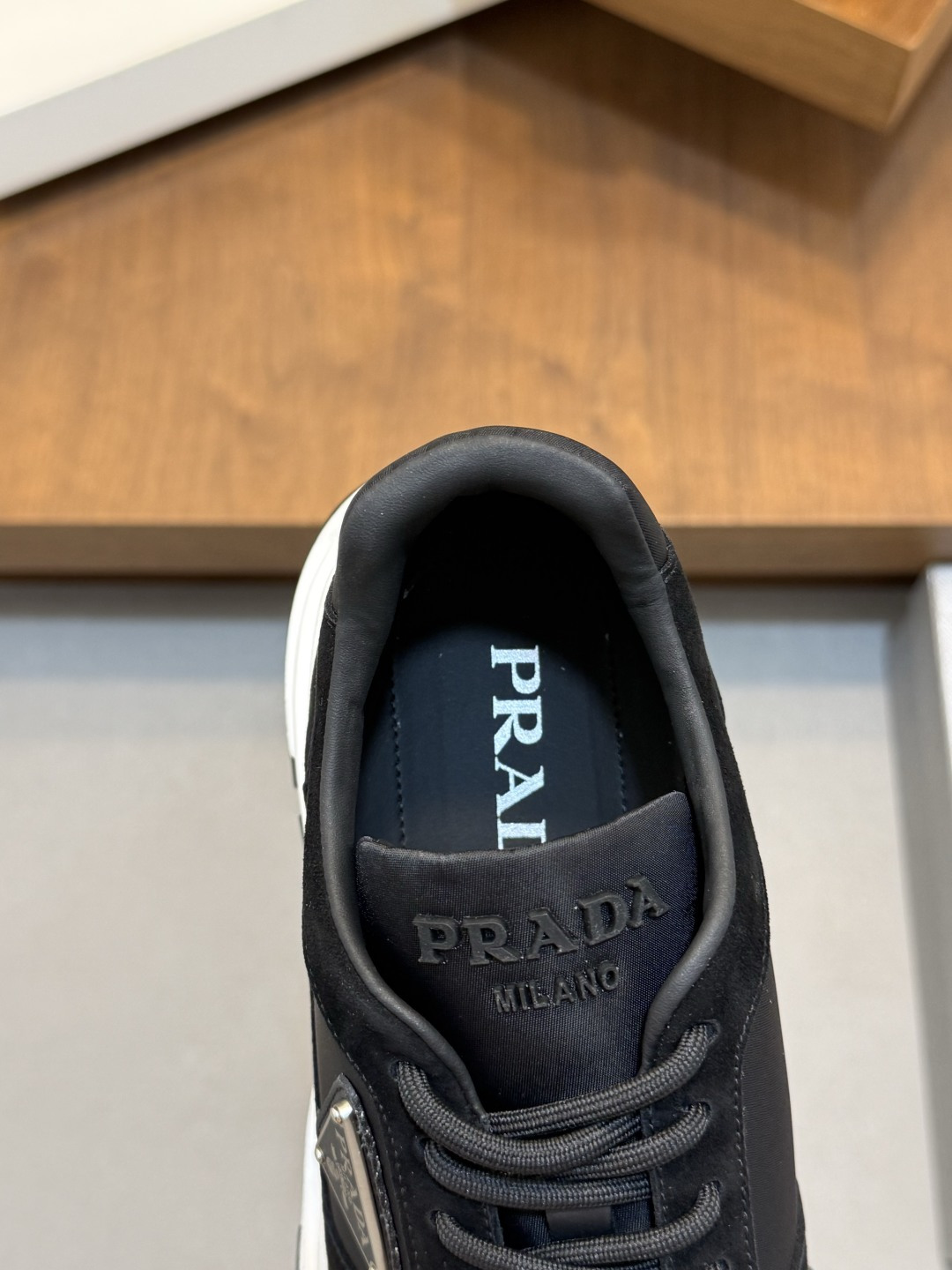 [Prada] 프라다 Montecarlo Re-Edition 몬테카를로 리에디션 2026 서머 레더 스니커즈 신발