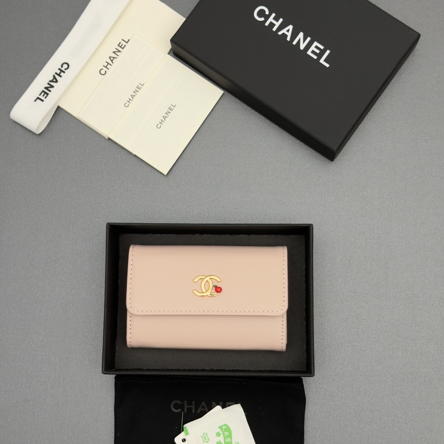 [Chanel] 샤넬 메탈 로고 스냅 카드 지갑