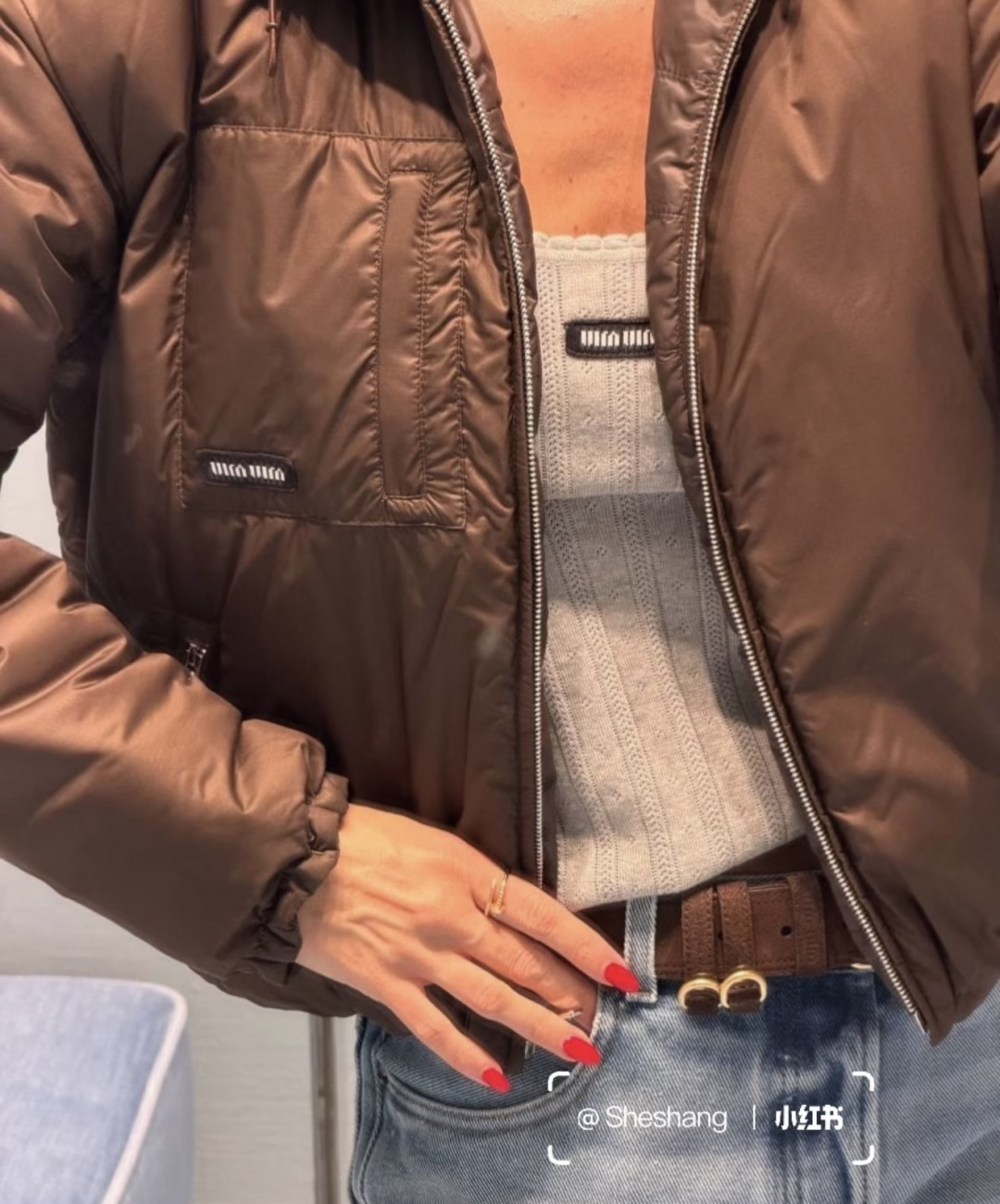 미우미우(MIU MIU) 초콜릿 후드 구스 다운 패딩 재킷 상의 의류