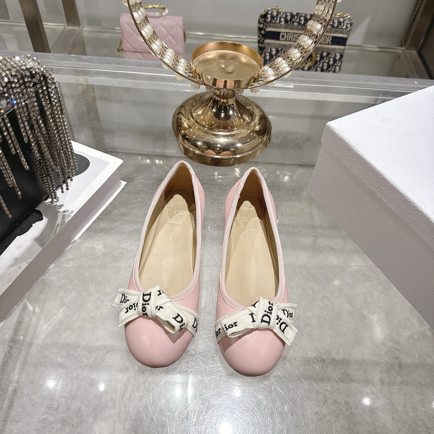 디올(DIOR) 리본 스트랩 메리제인 플랫슈즈 신발