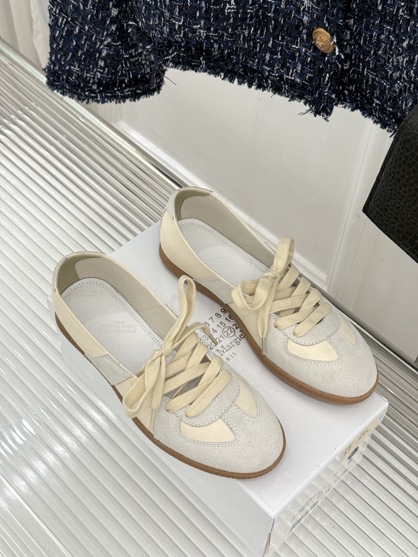 메종 마르지엘라(Maison Margiela) 스웨이드 배색 독일군 스니커즈 신발