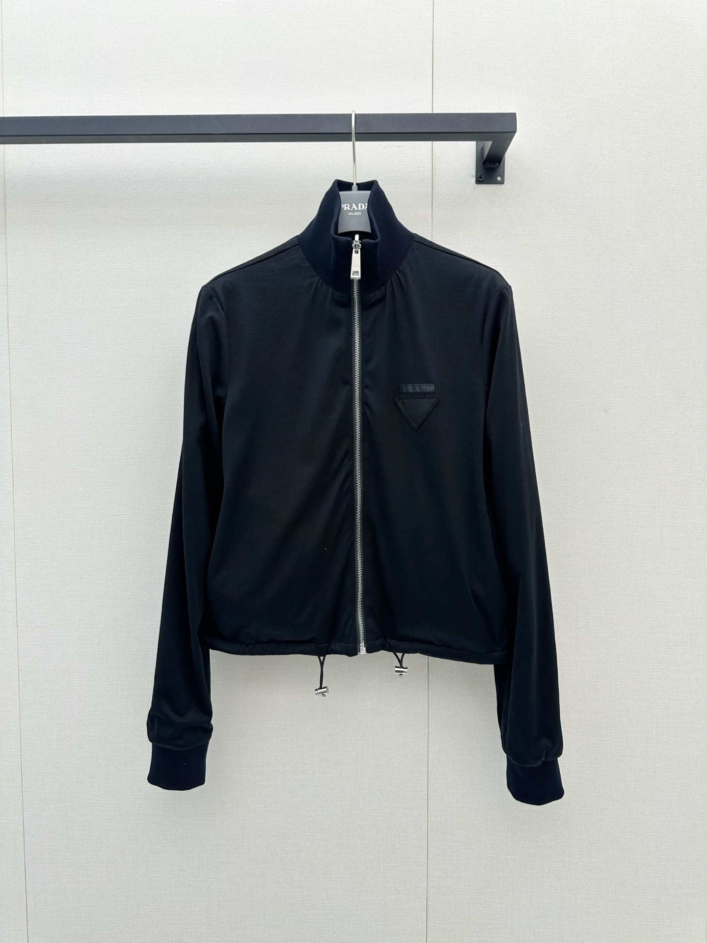 프라다(PRADA) 리버서블 나일론 스탠드 칼라 재킷 상의 의류