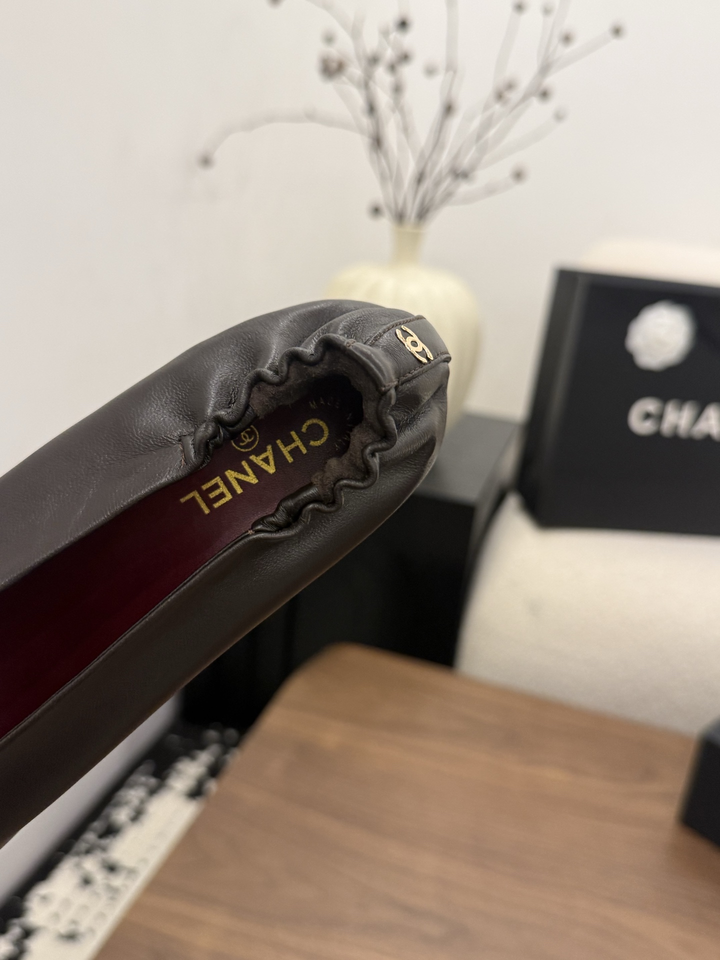 샤넬(CHANEL) 주름 디테일 스틸레토 펌프스 신발