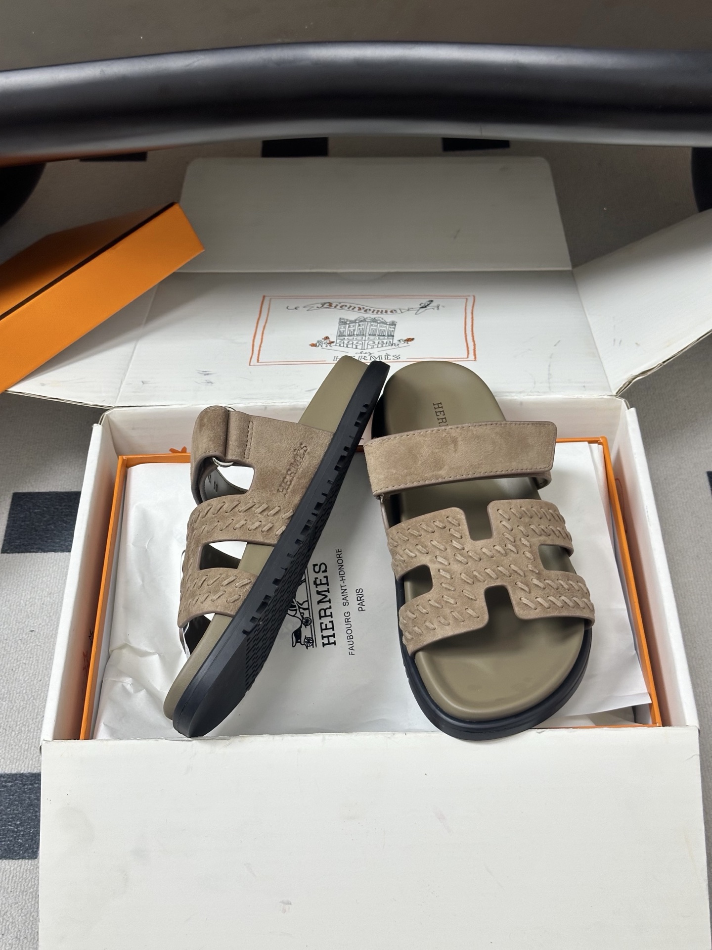 에르메스(HERMES) 로고 위빙 벨크로 슬리퍼 신발