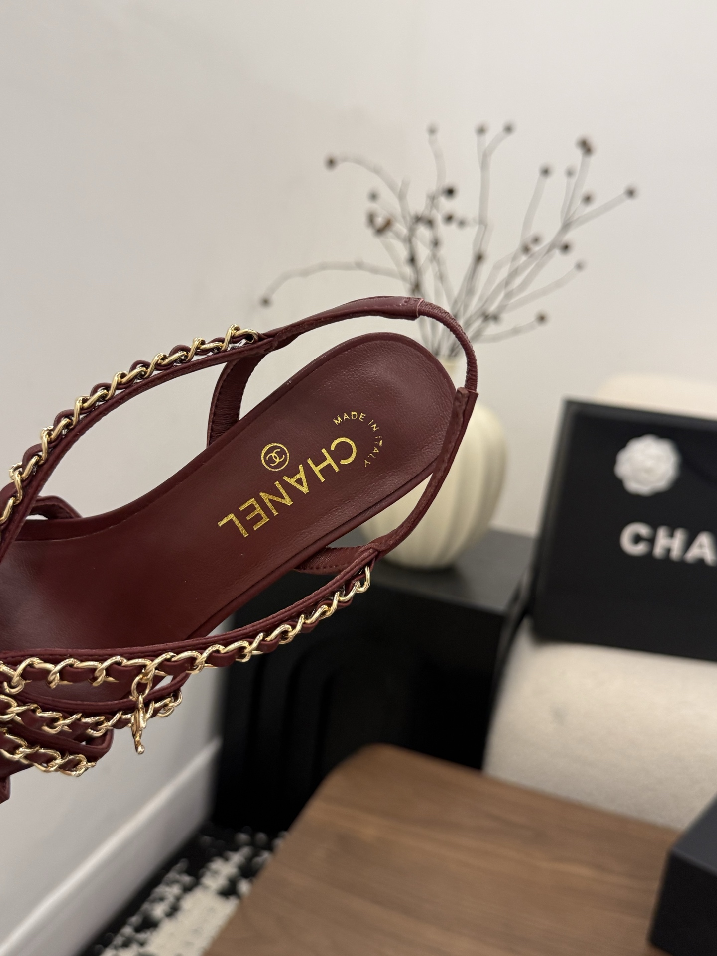 샤넬(CHANEL) 체인 스트랩 하이힐 샌들 신발