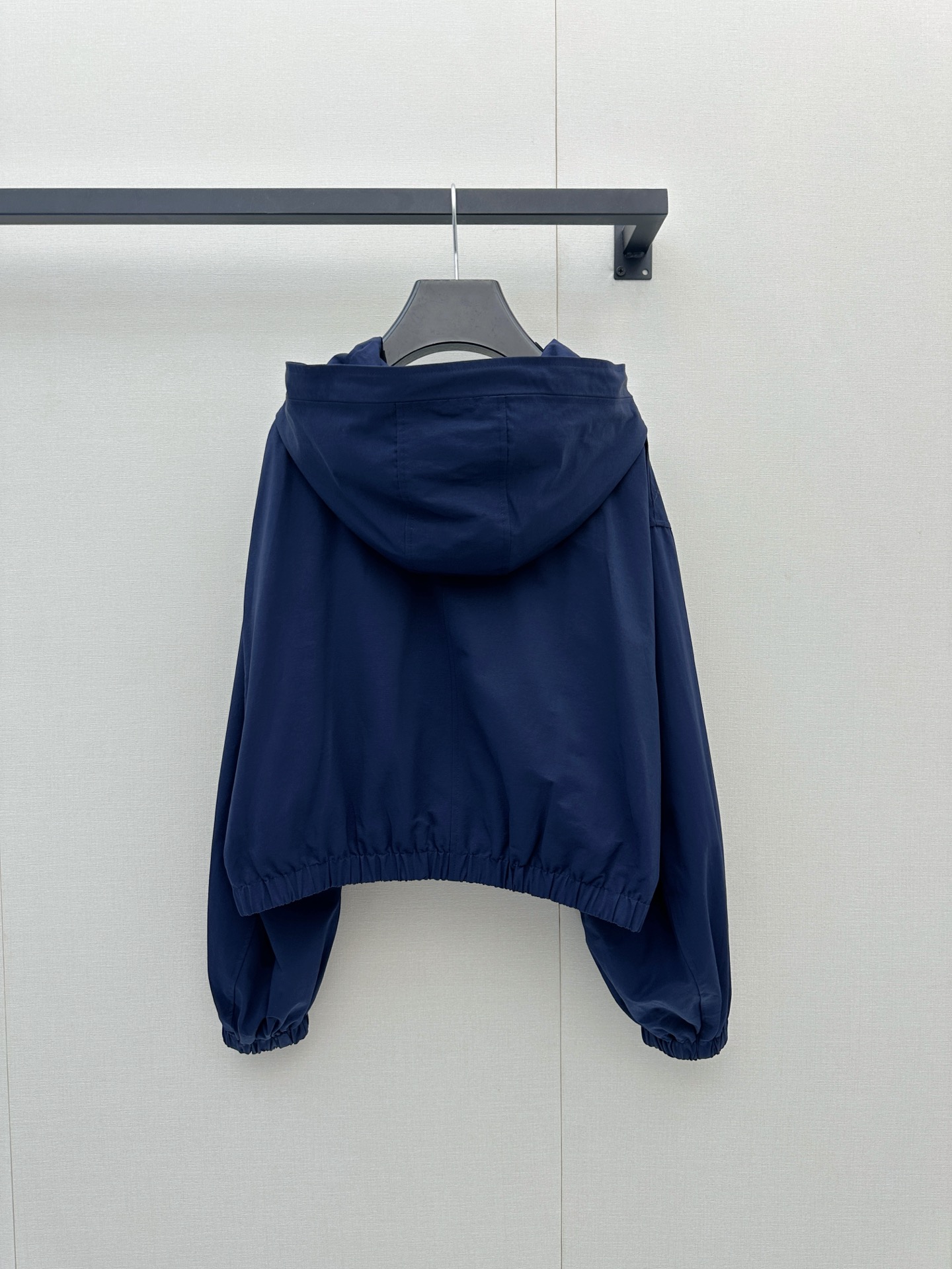 셀린느(CELINE) 후드 로고 패치 크롭 윈드브레이커 재킷 의류