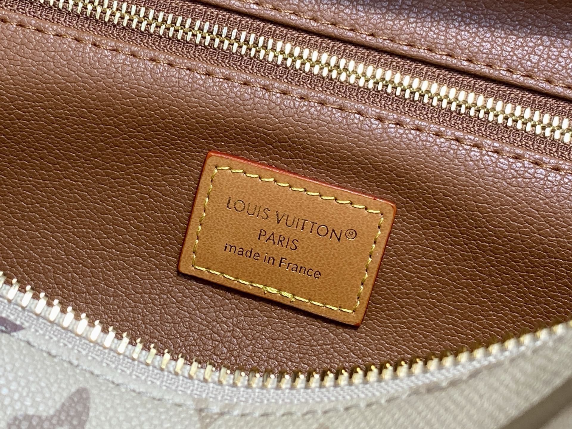 [Louis Vuitton] LV 루이비통 모노그램 플러스 돕 키트 트래블 파우치 백 가방