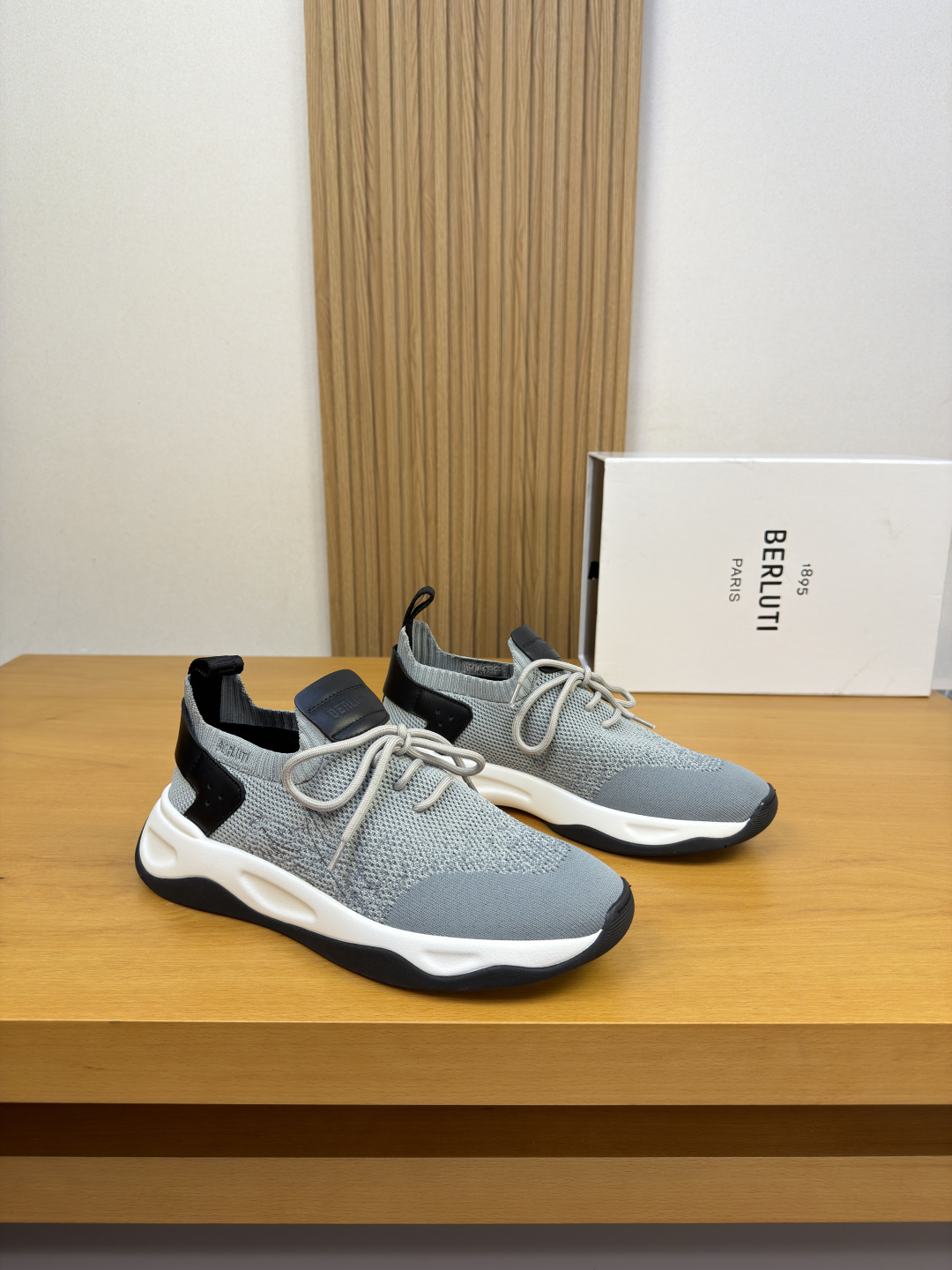 Berluti 벨루티 왁스 카프스킨 & 니트 스니커즈 신발