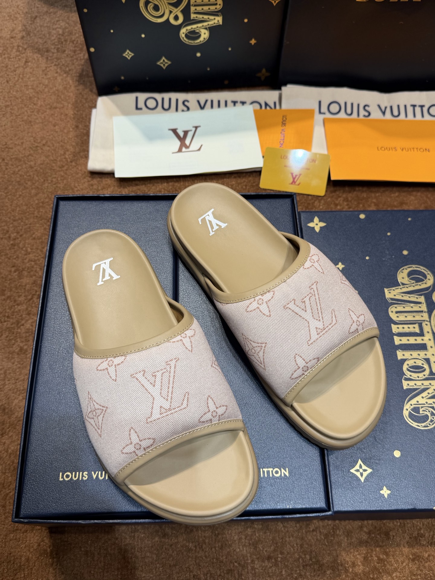 [Louis Vuitton] LV 루이비통 Waterfront 워터프론트 모노그램 모던 슬리퍼 신발