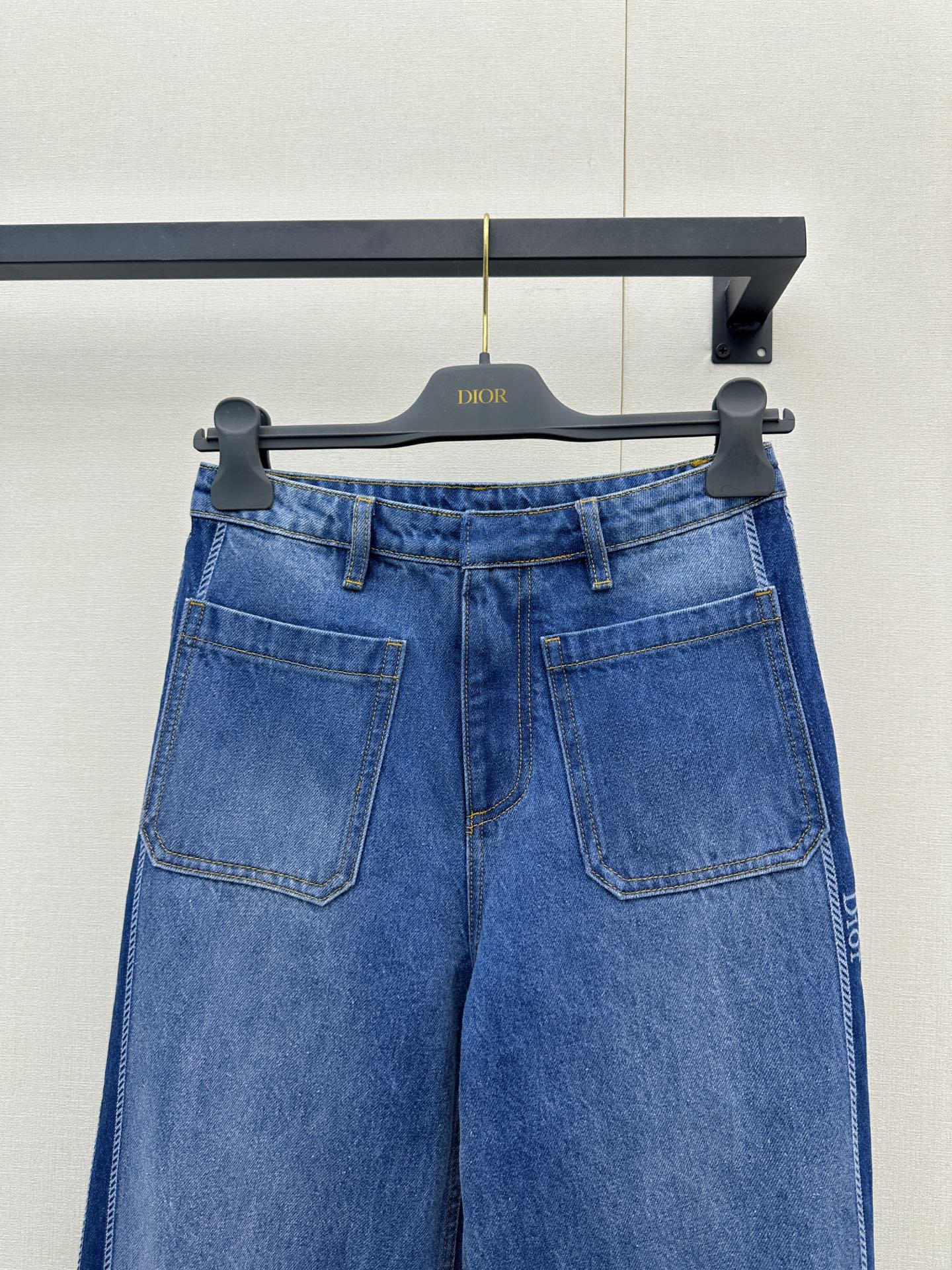 디올(DIOR) 크롭 데님 재킷 와이드 팬츠 의류