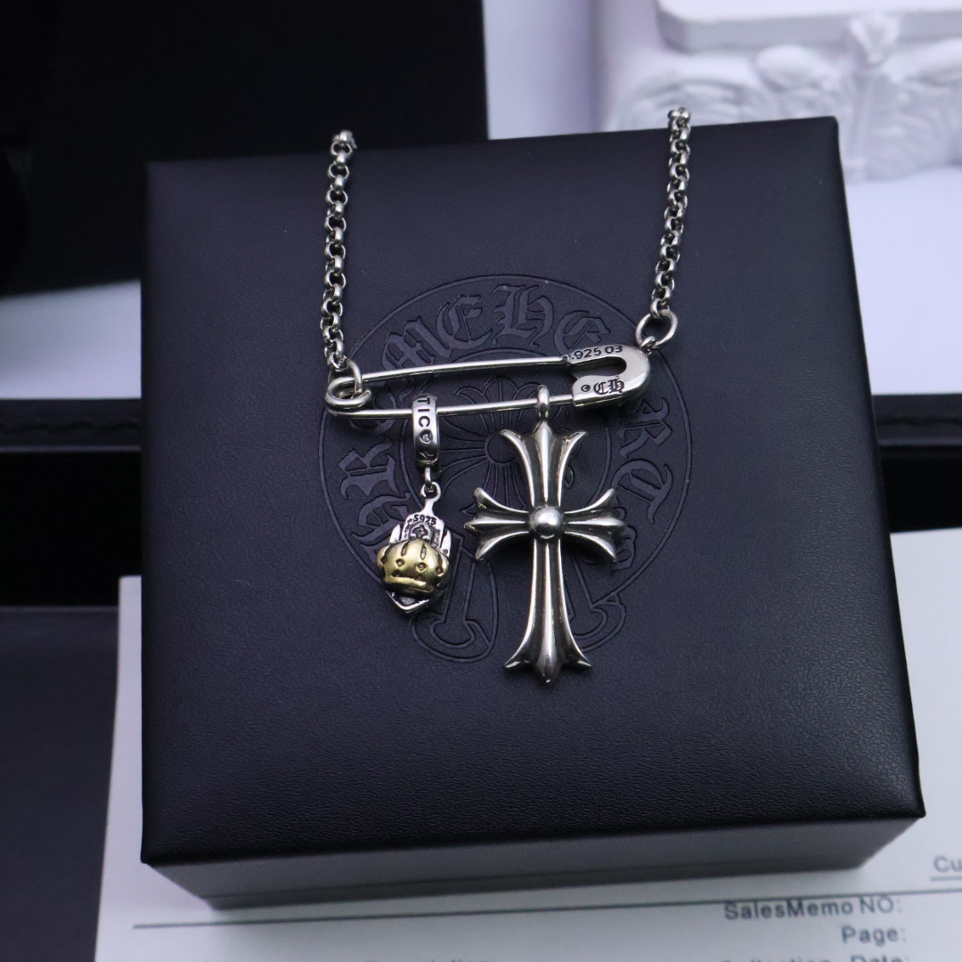 크롬하츠(CHROME HEARTS) 하트 브로치 목걸이 악세사리