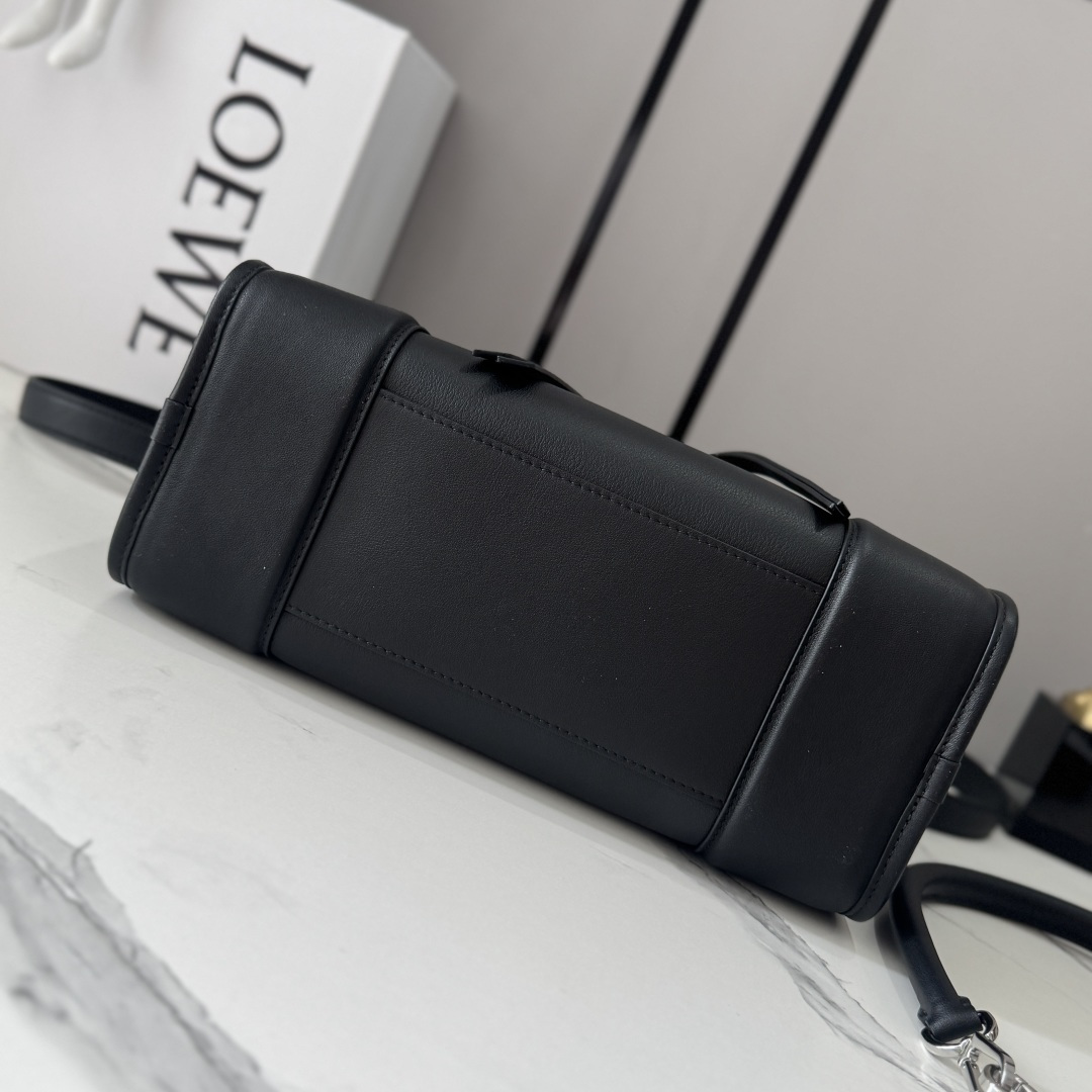 Loewe 로에베 아마조나(Amazona) 180 미디엄 소프트 레더 백 가방