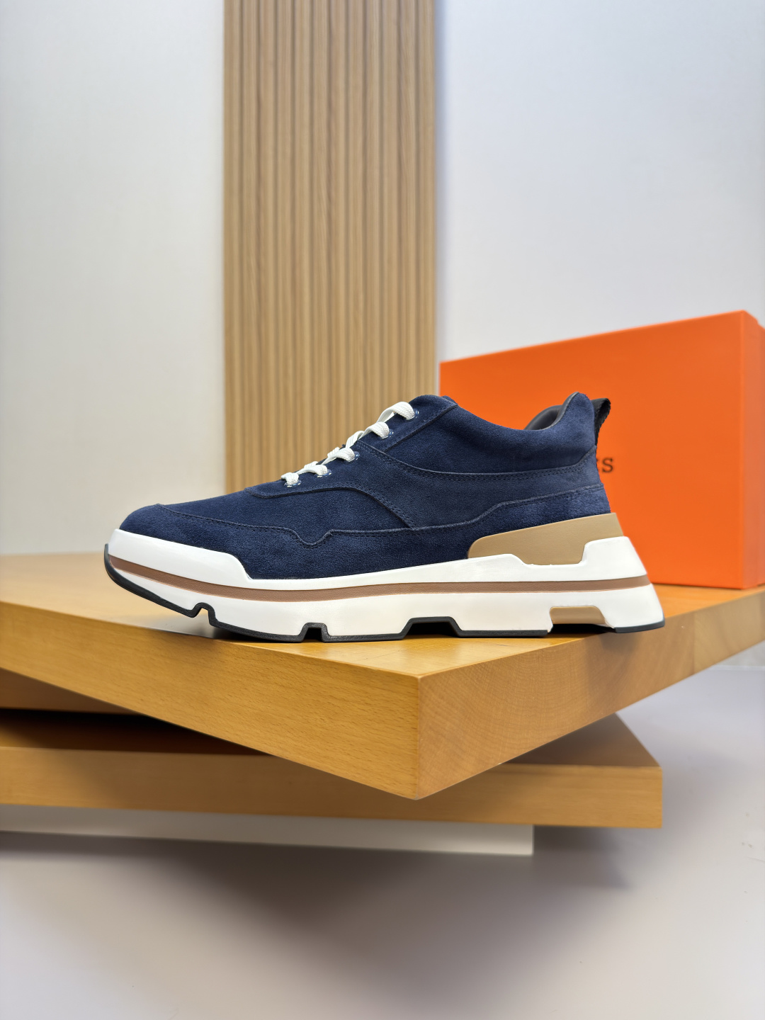 [Hermes] 에르메스 프리미엄 스웨이드 레더 콤비 스니커즈 신발