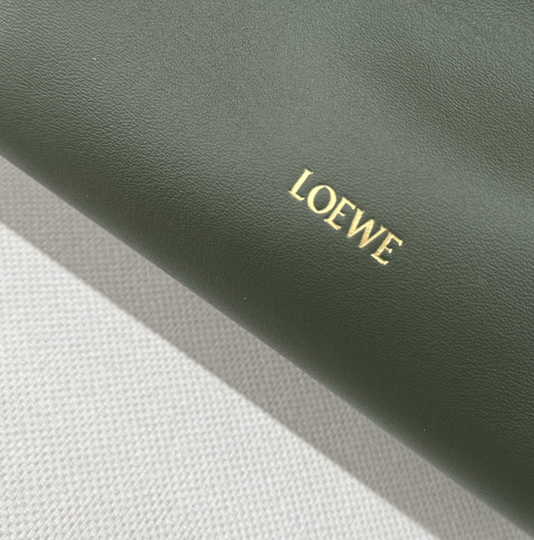 LOEWE 로에베 Flamenco 플라멩코 퍼스 나파 카프스킨 파우치 숄더백 가방