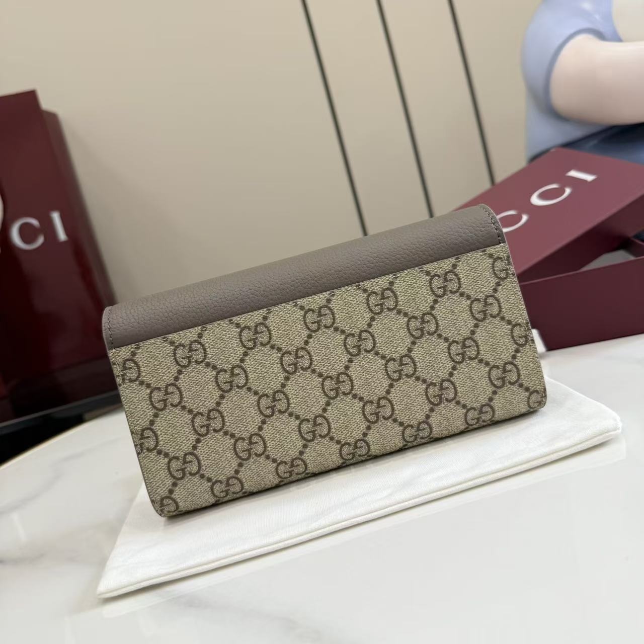GUCCI 구찌 GG 마몽(GG Marmont) 컬렉션 - 믹스드 소재 장지갑