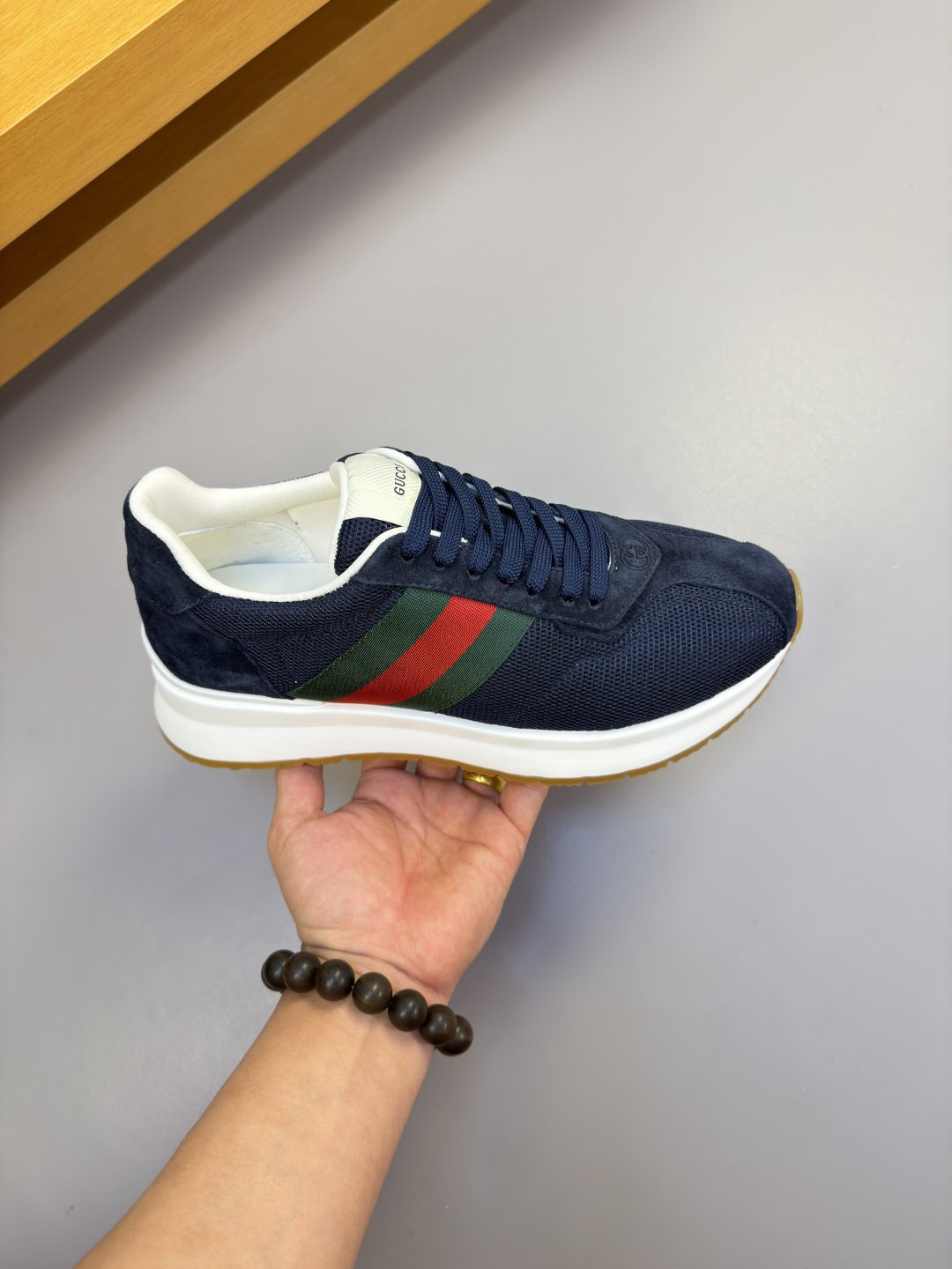 [Gucci] 구찌 프리미엄 스웨이드 & 메쉬 웹 스니커즈 신발 복제