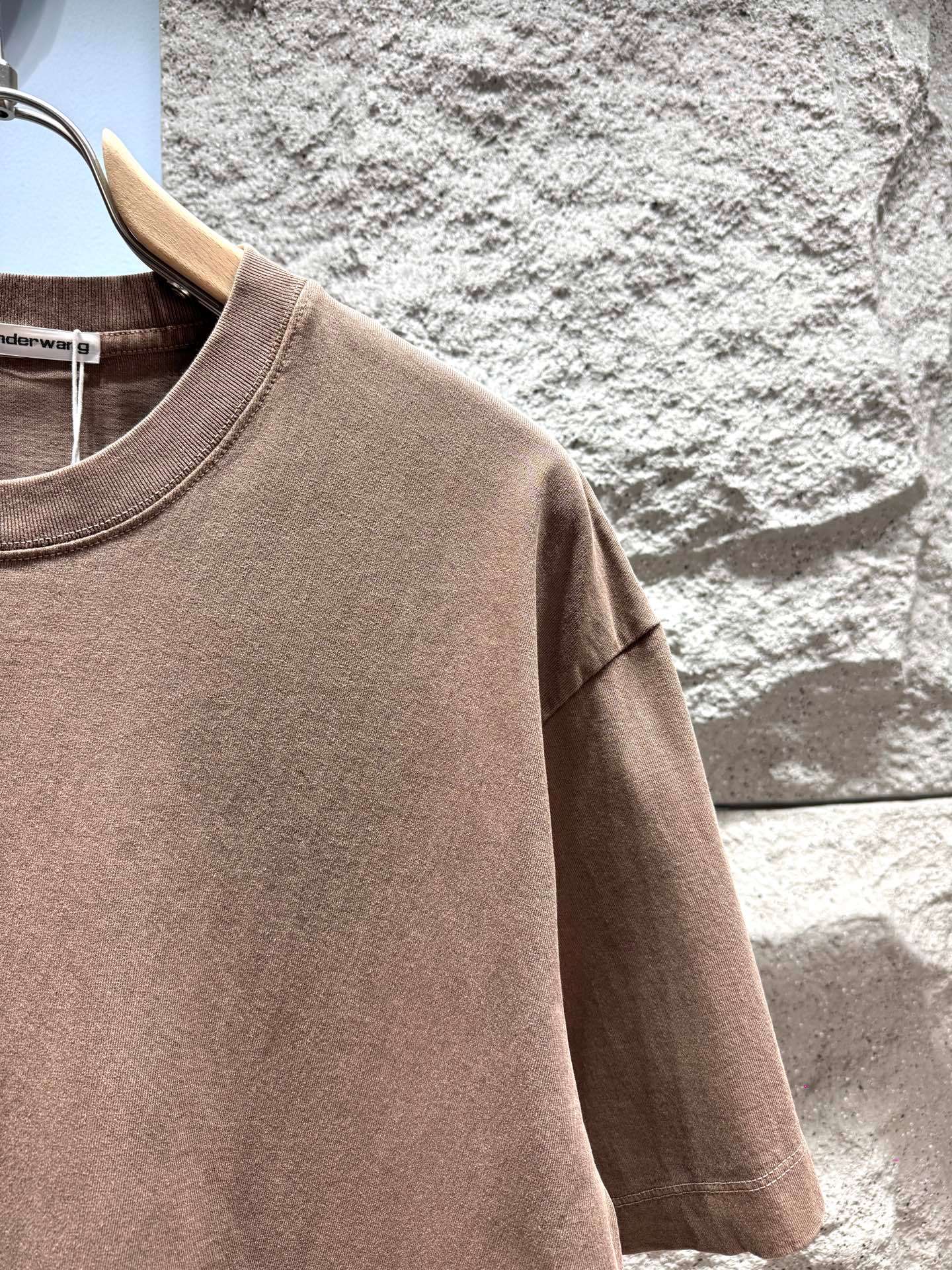 알렉산더왕(Alexander Wang) 레터링 그래픽 워싱 반팔 티셔츠 상의 의류