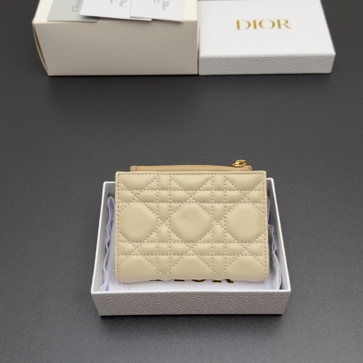 [Dior] 디올 Lady Dahlia 레이디 달리아 울트라 까나쥬 램스킨 미니 지갑 / S2605