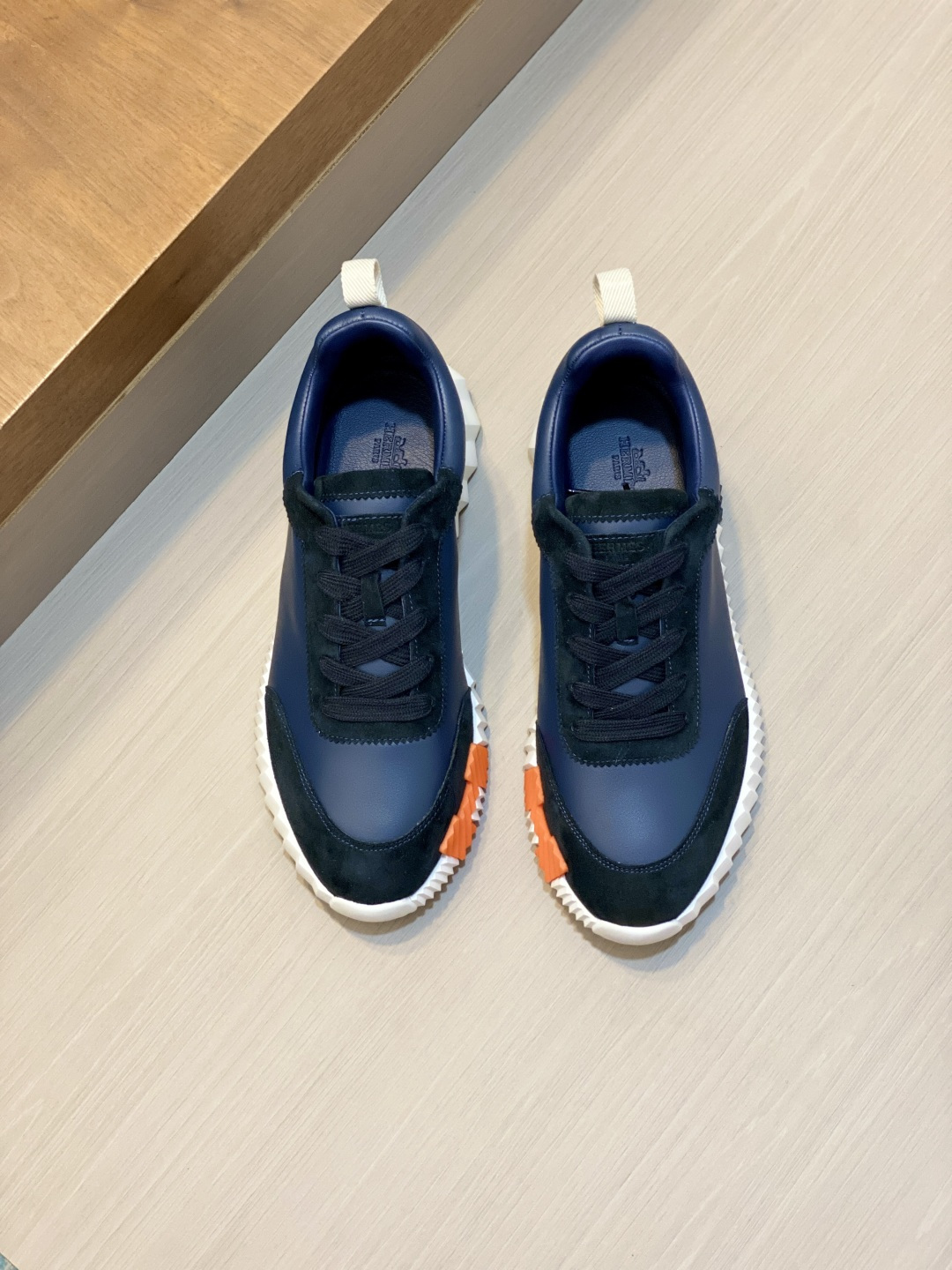 [Hermes] 에르메스 바운싱(Bouncing) 프리미엄 카프스킨 & 고트스킨 스니커즈 신발