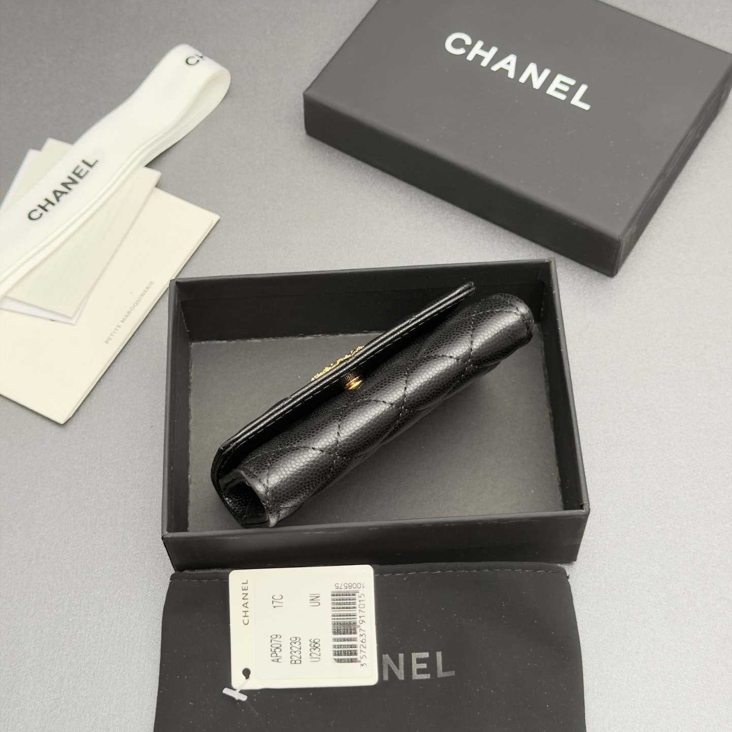 [Chanel] 샤넬 26SS 캐비어 멀티 젬스톤 카드 홀더 지갑
