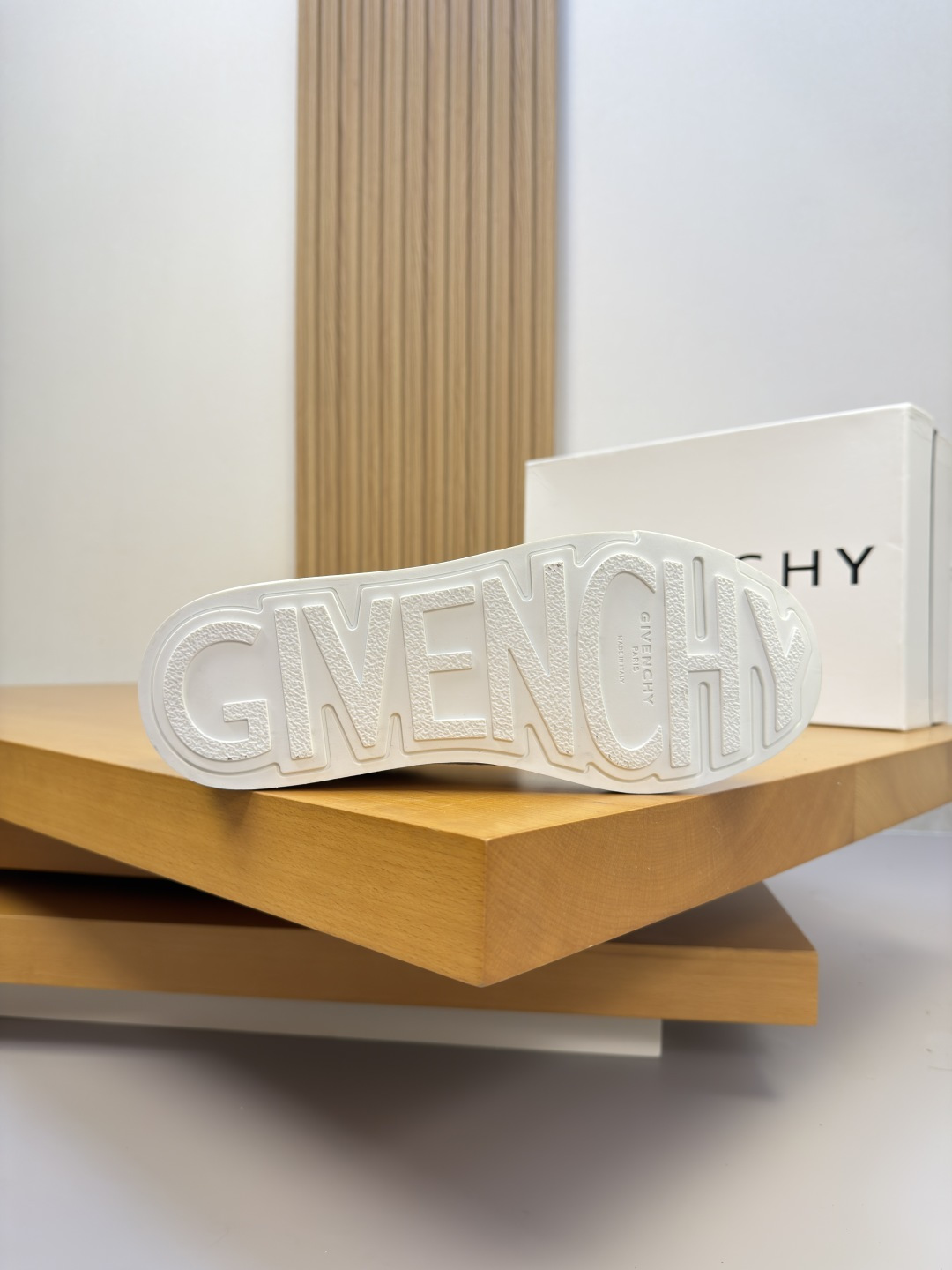 [Givenchy] 지방시 프리미엄 나파 & 스웨이드 콤비 스니커즈 신발