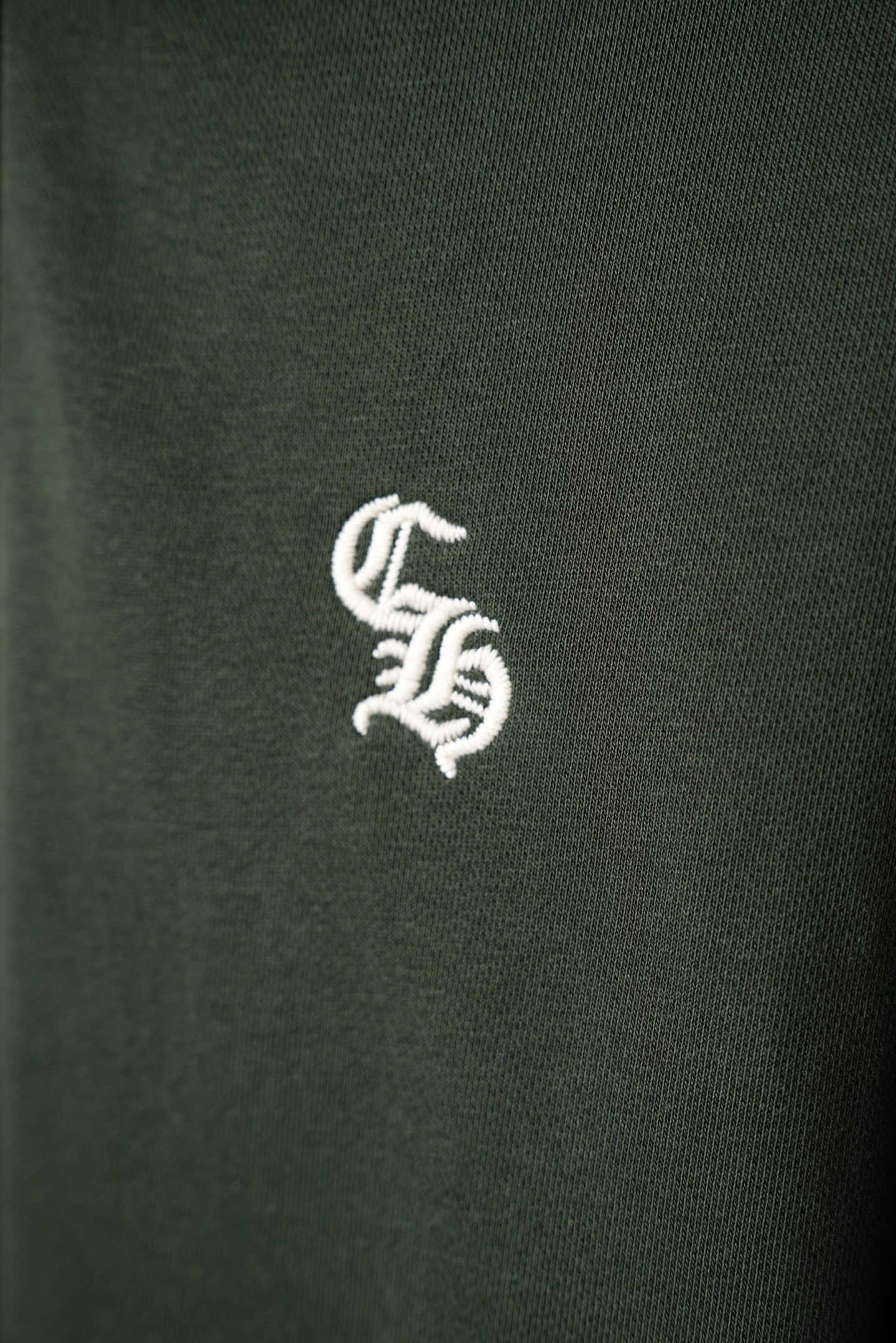 크롬하츠(CHROME HEARTS) 자수 하프집업 맨투맨 상의 의류